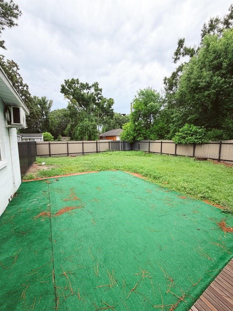 6504 N Packwood Ave Property Photo 11