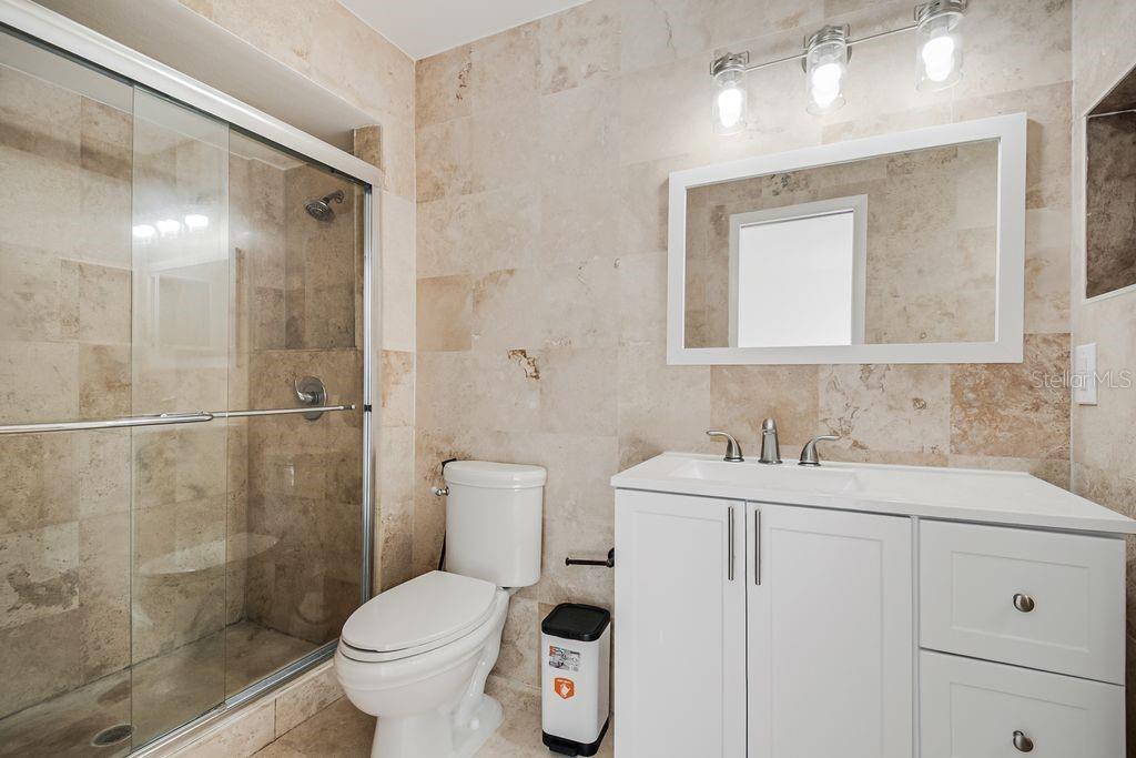 401 Woodview Dr Property Photo 43