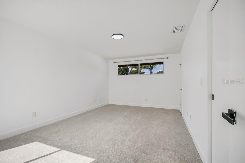 401 Woodview Dr Property Photo 44