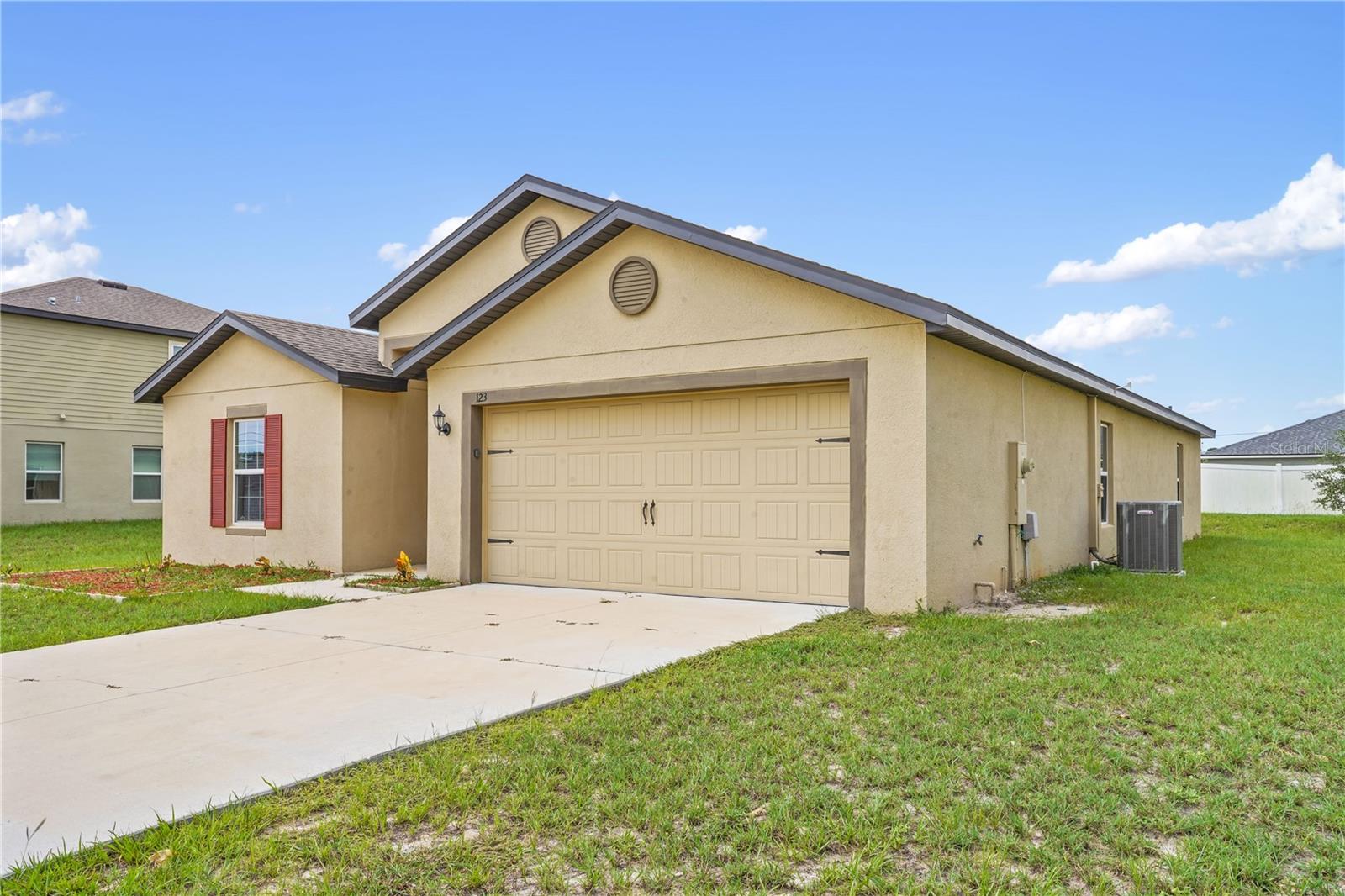 123 Violet Ct Property Photo 4