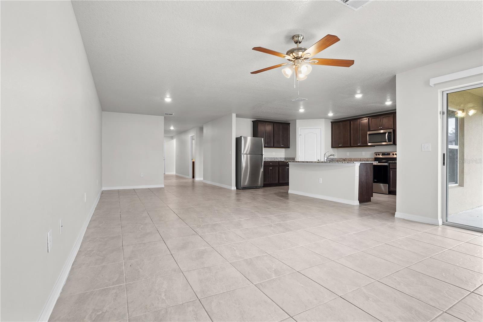 123 Violet Ct Property Photo 9