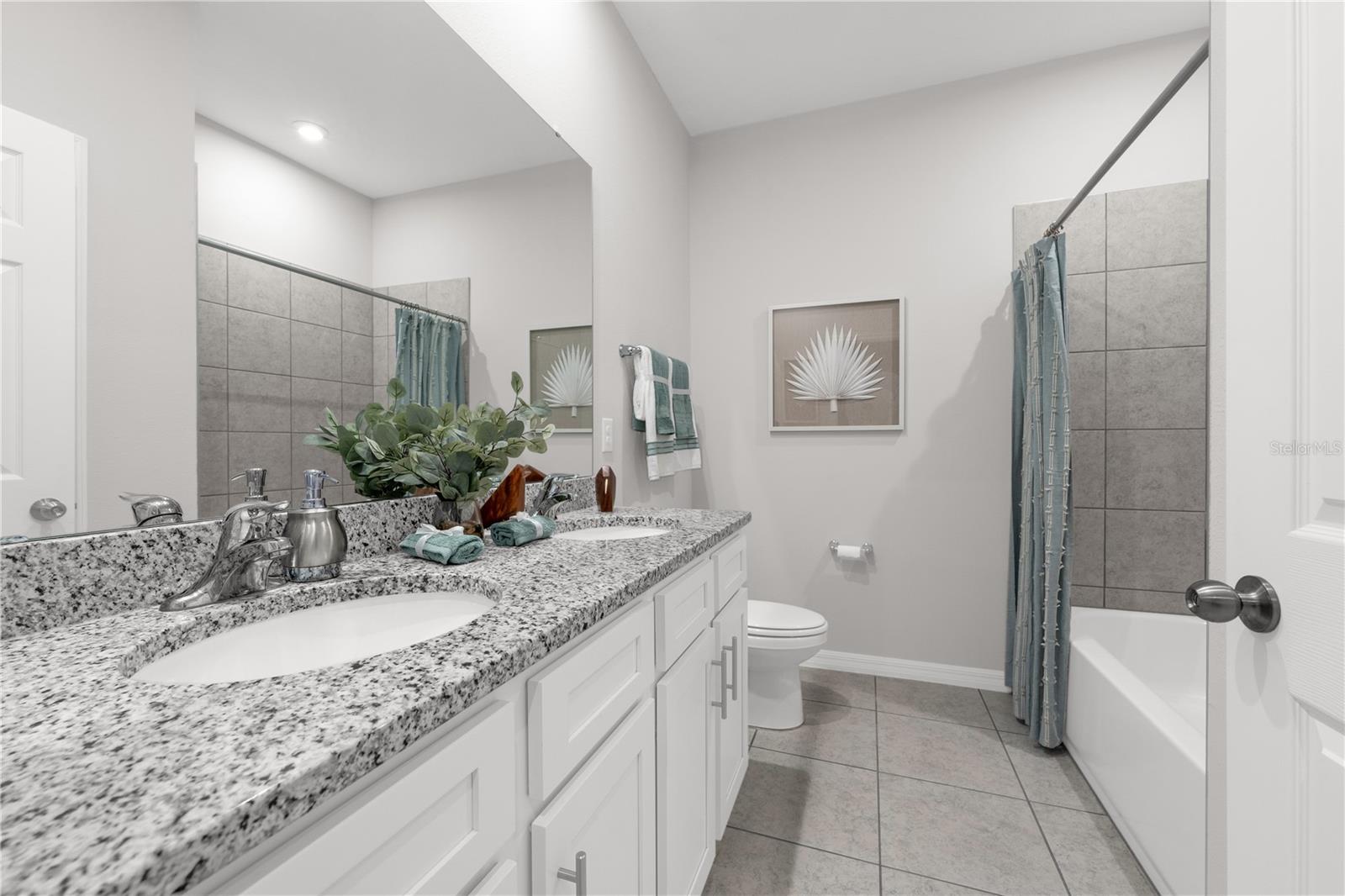843 Pebble Crest Ln Property Photo 5
