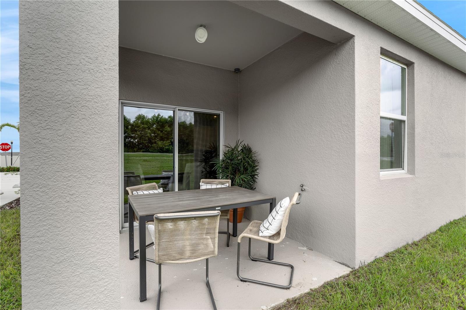 843 Pebble Crest Ln Property Photo 36