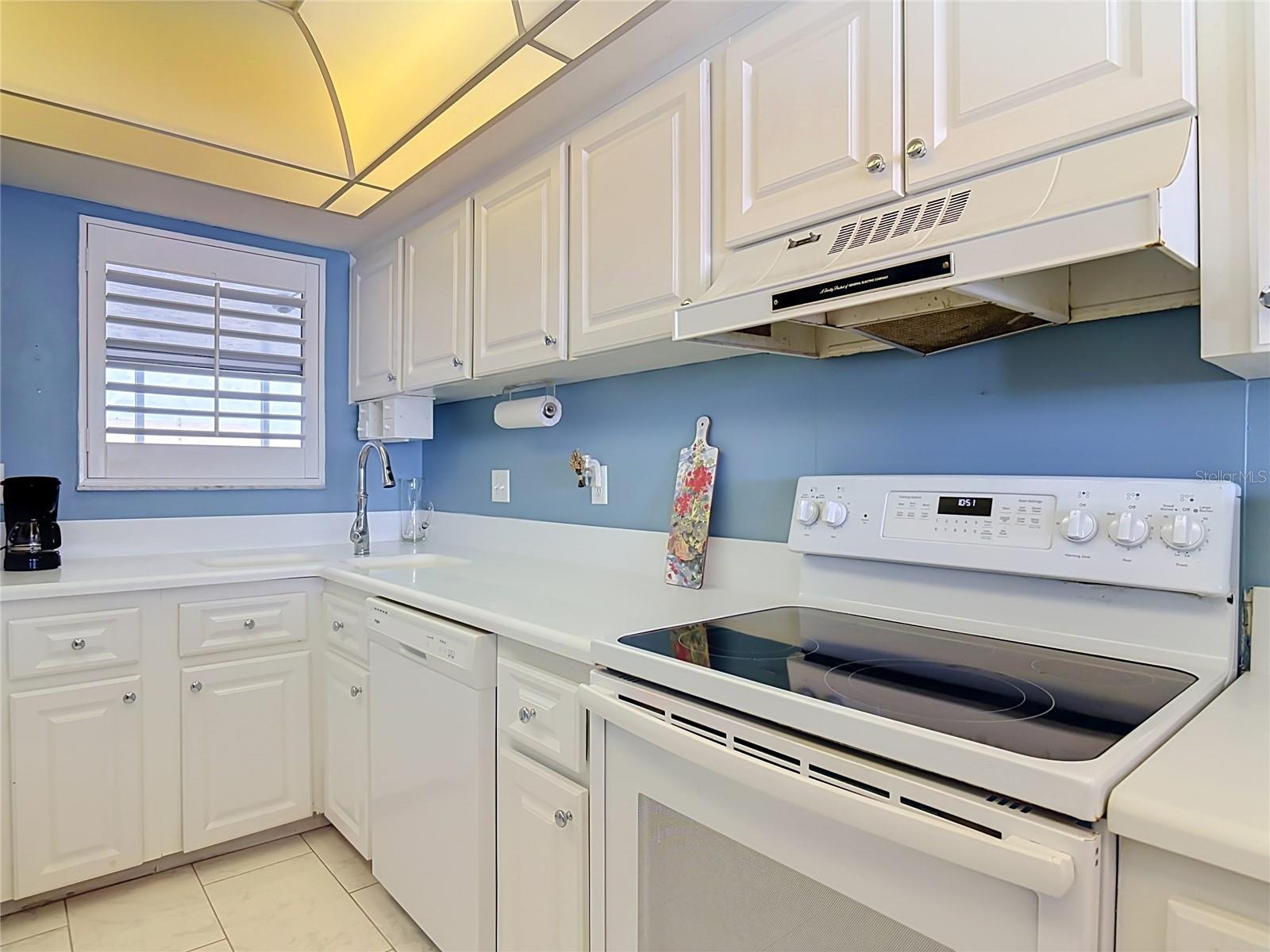 1051 Ocean Shore Blvd #304 Property Photo 37