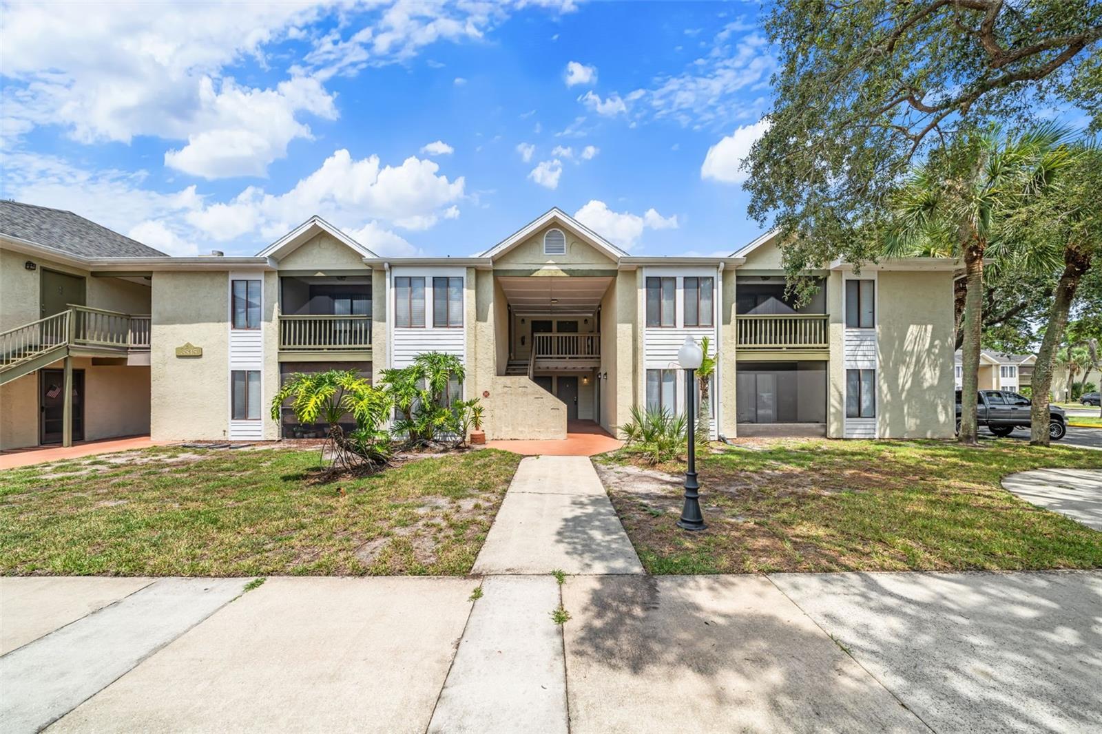 3545 Sable Palm Ln #b Property Photo 1