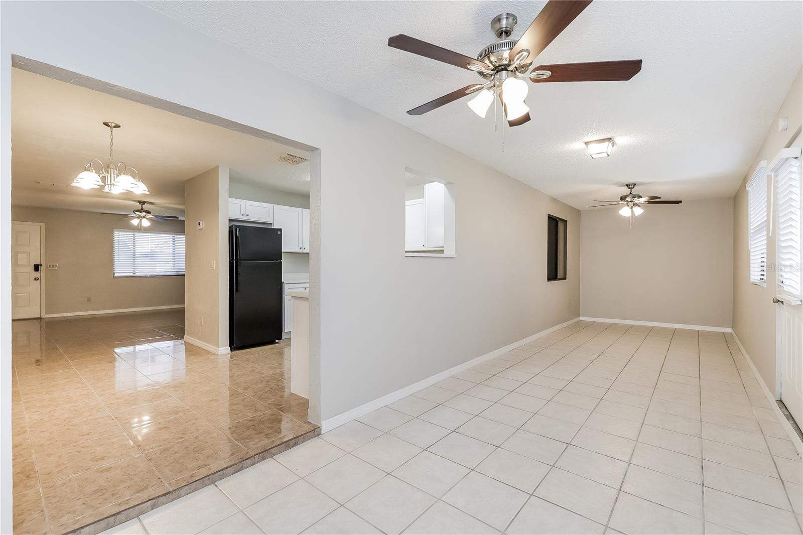 O6429619 Property Photo 7