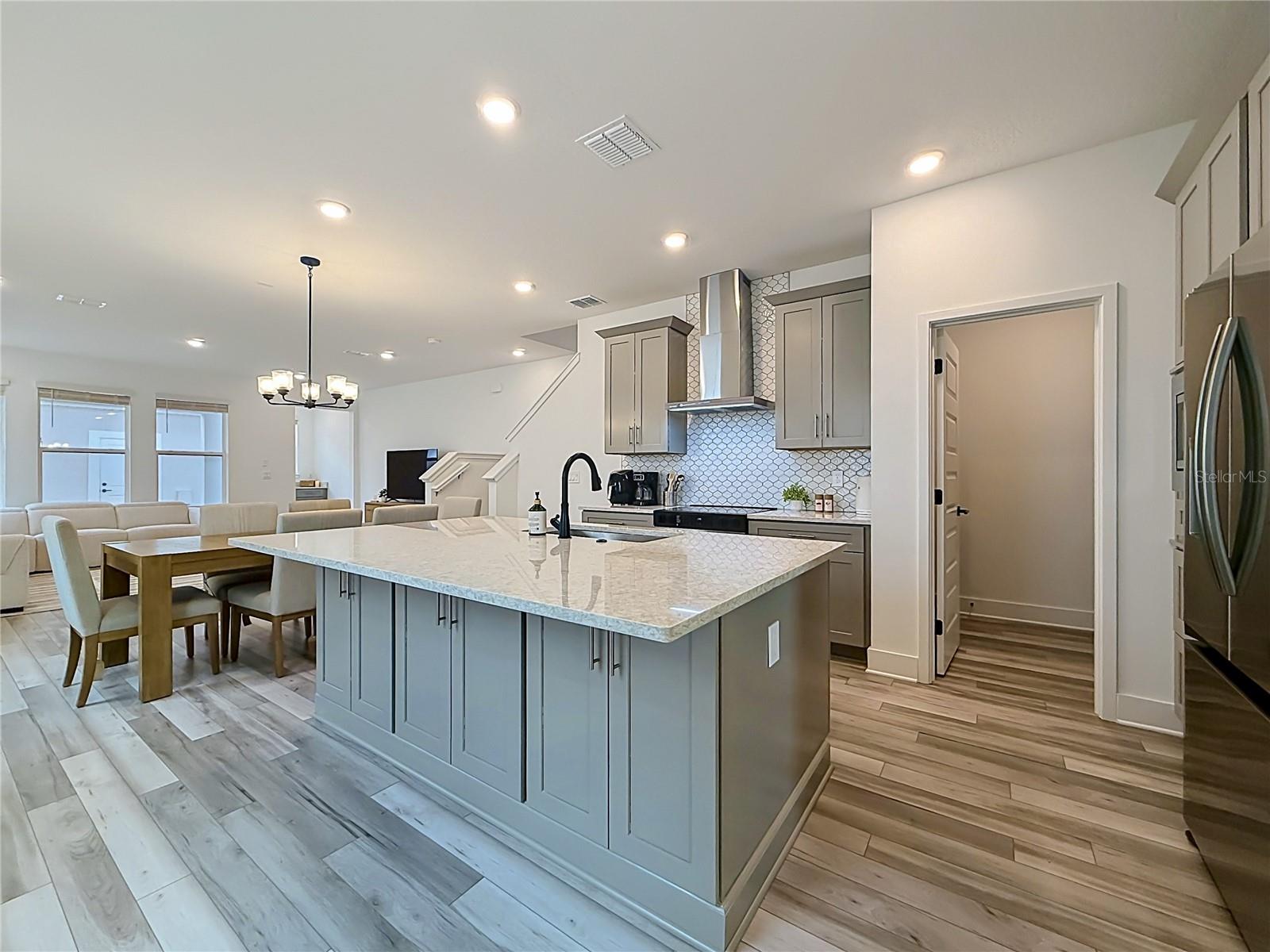 13568 Autumn Harvest Ave Property Photo 18