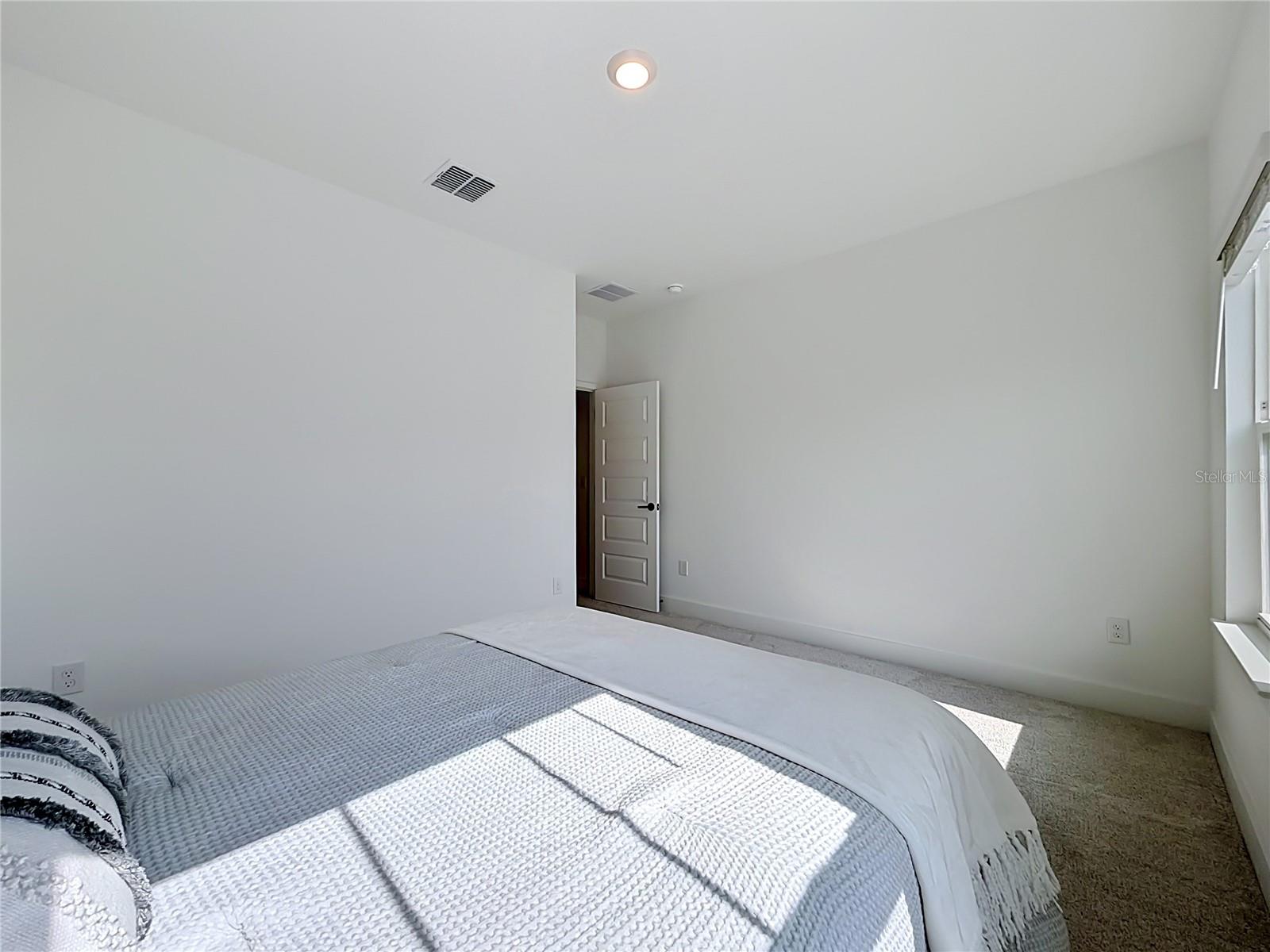 13568 Autumn Harvest Ave Property Photo 32