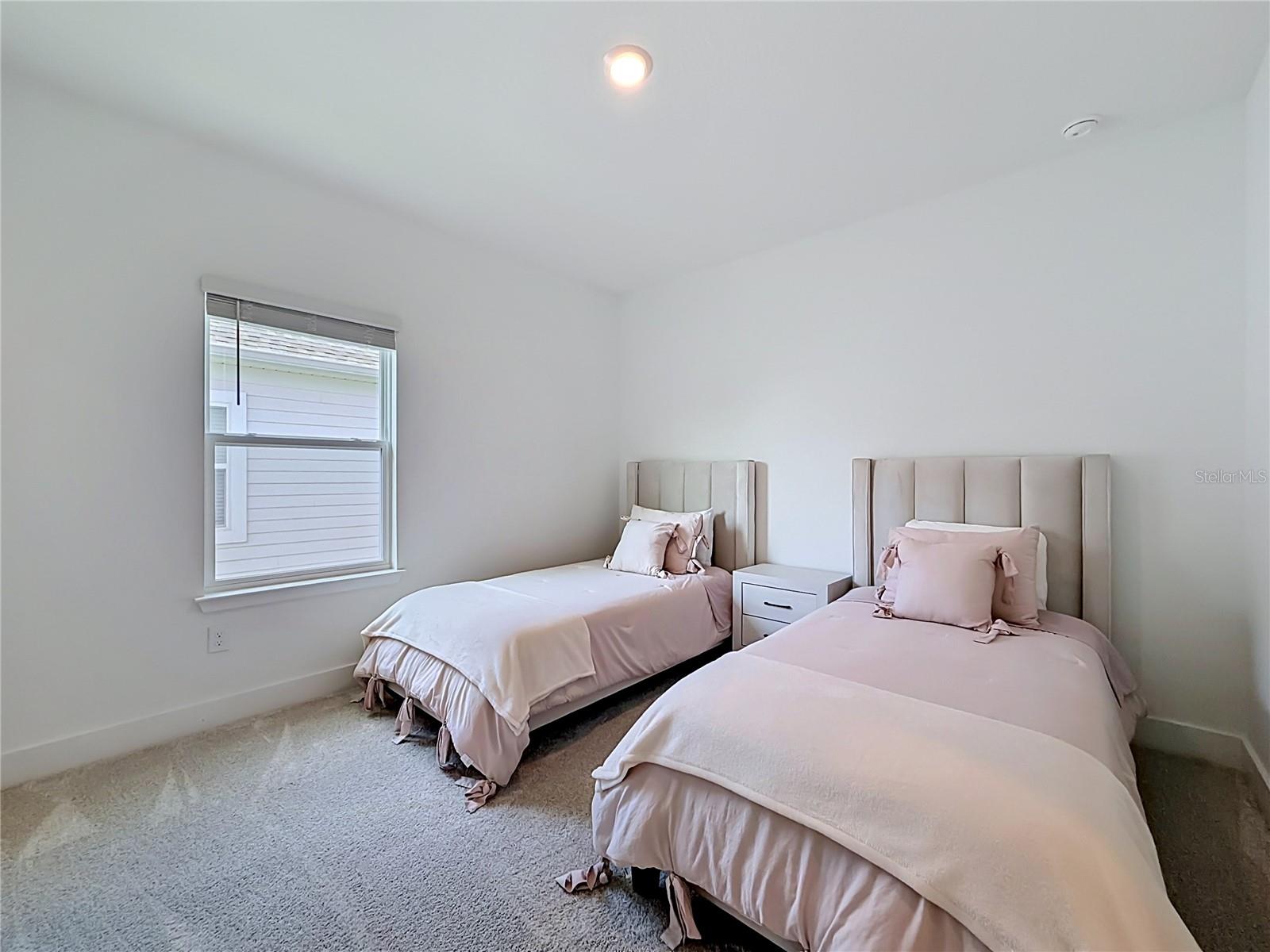 13568 Autumn Harvest Ave Property Photo 34