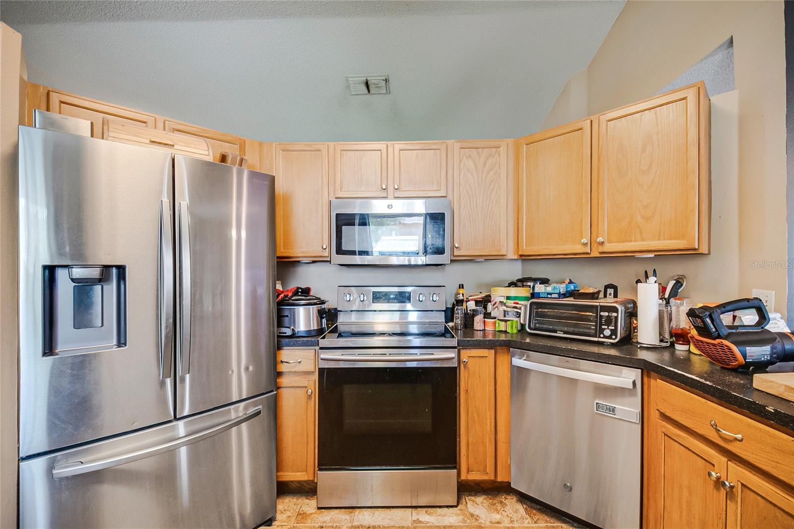 5121 Heatherstone Ct Property Photo 38