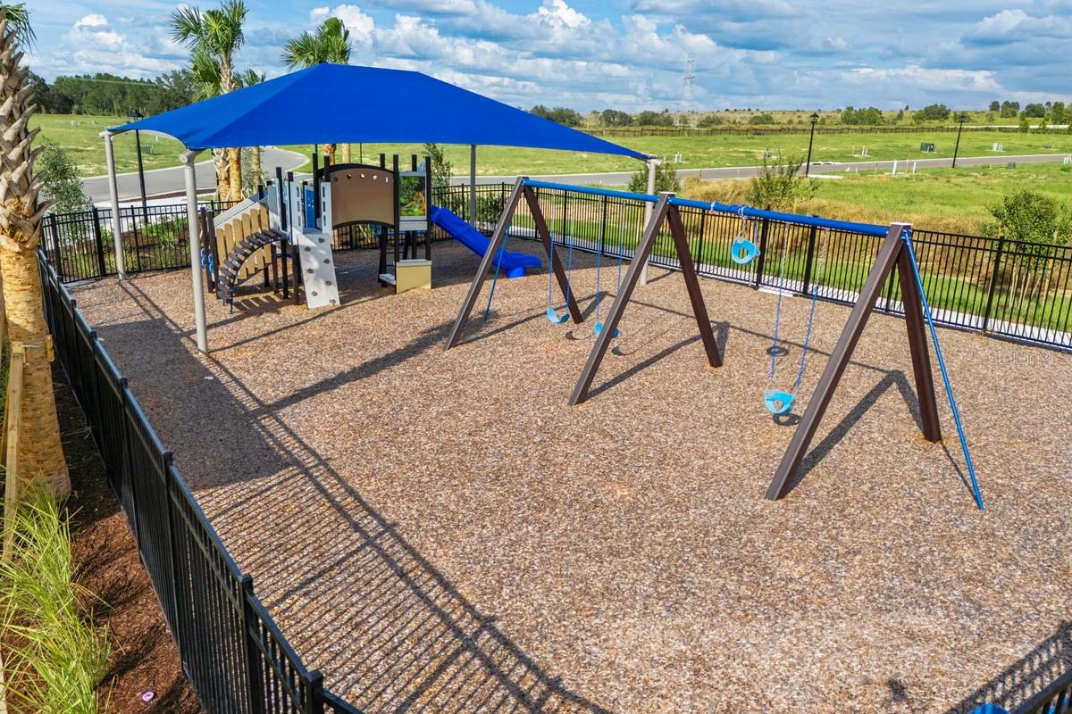 24043 Mortimer Way Property Photo 3