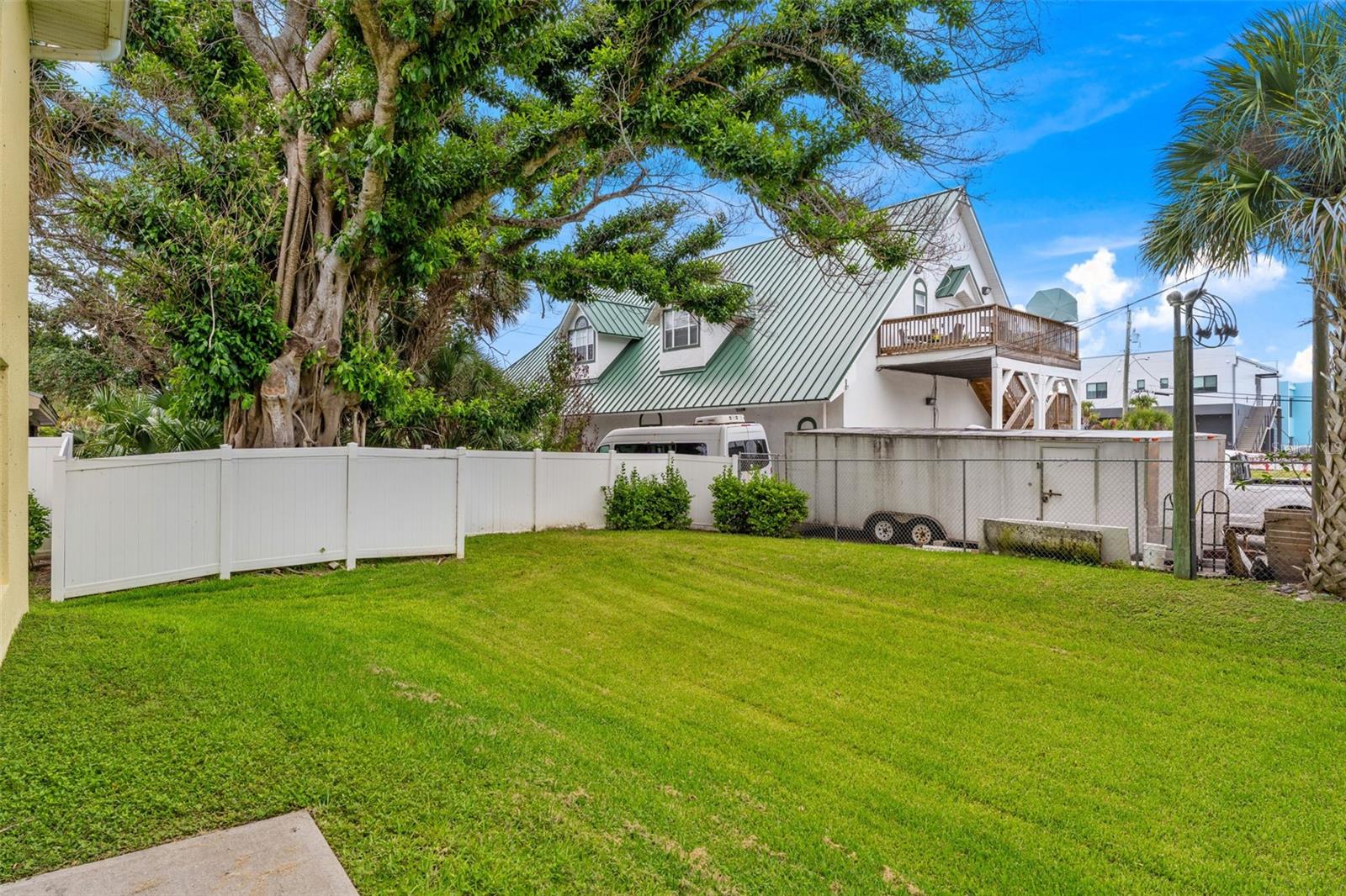 74 June Dr Property Photo 5