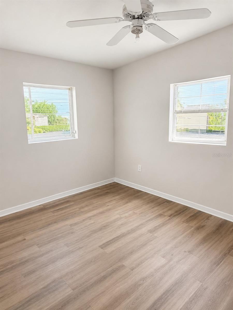 714 Governors Ave Property Photo 10