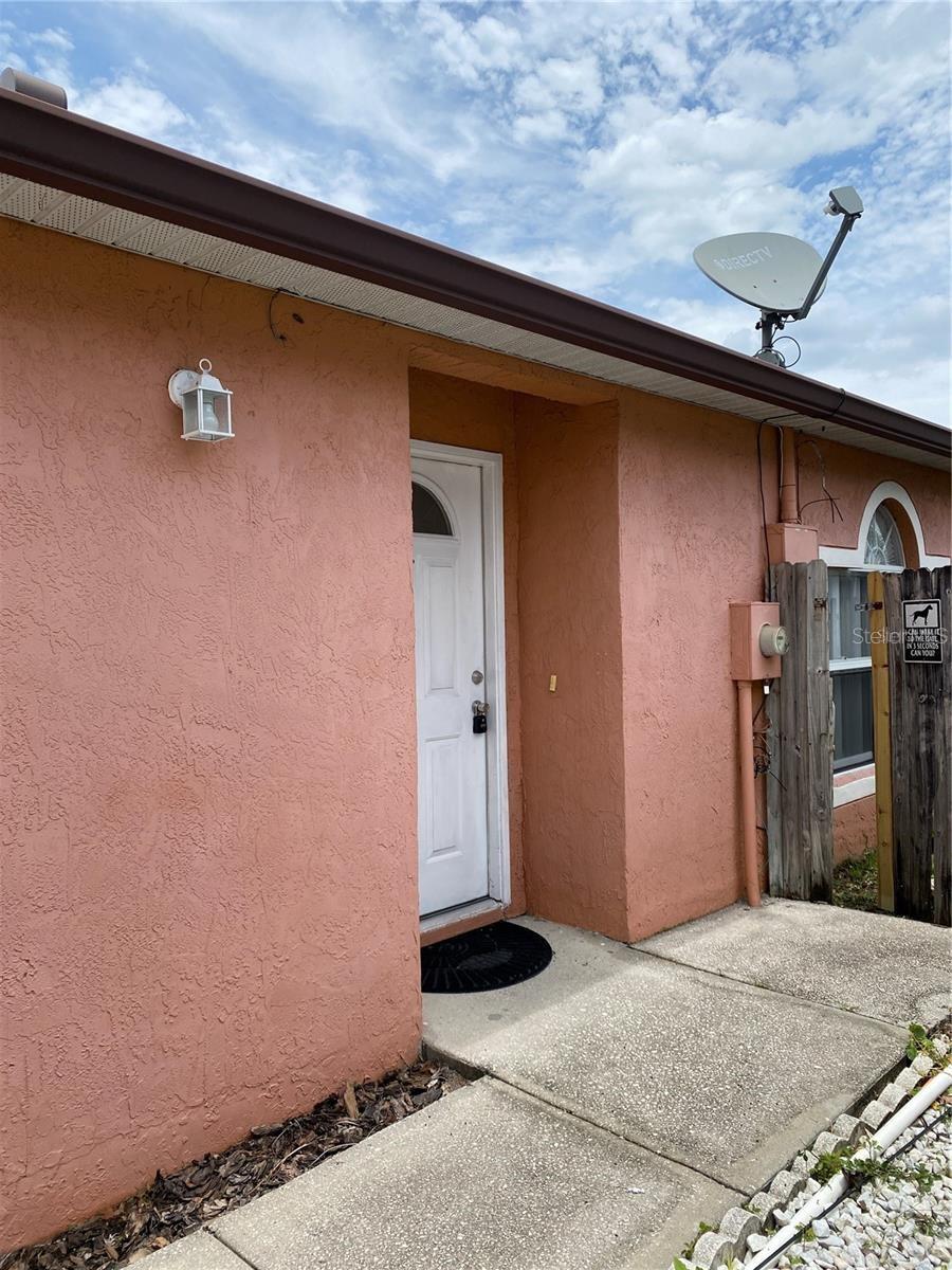 6867 Belmar Dr Property Photo 3
