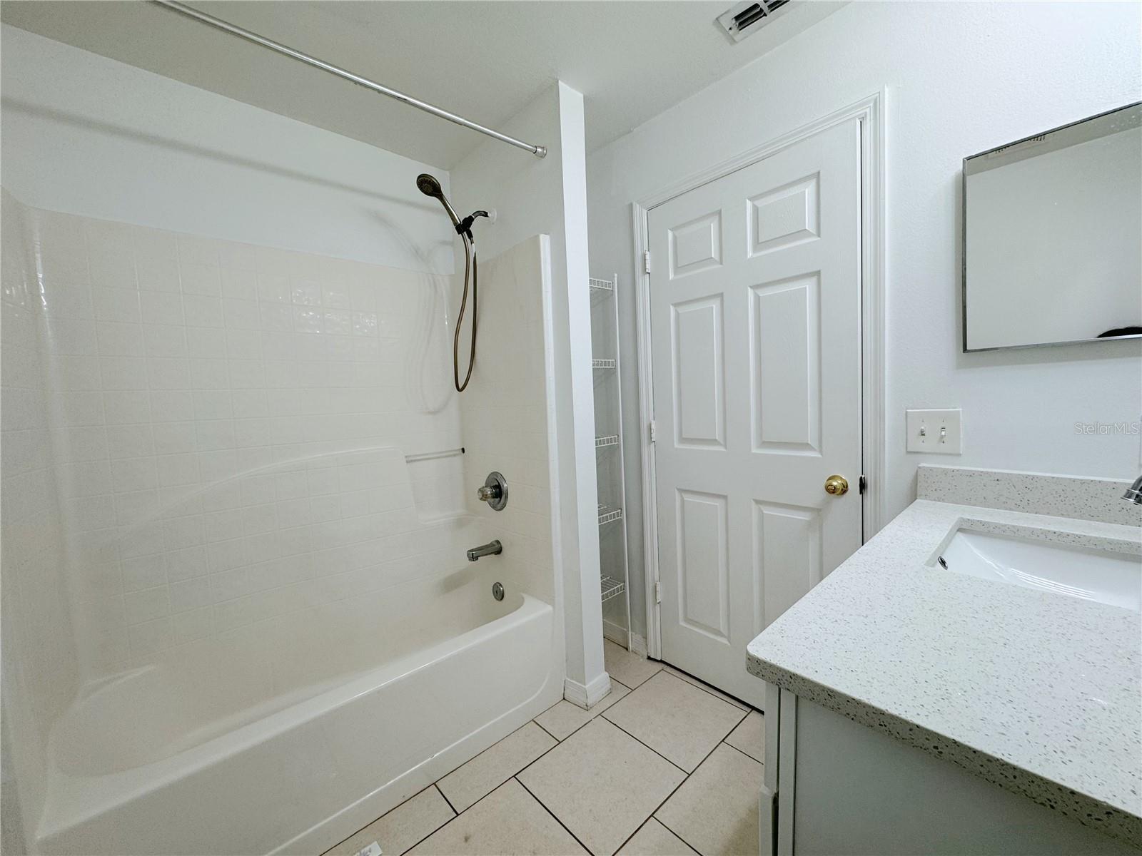 6867 Belmar Dr Property Photo 8