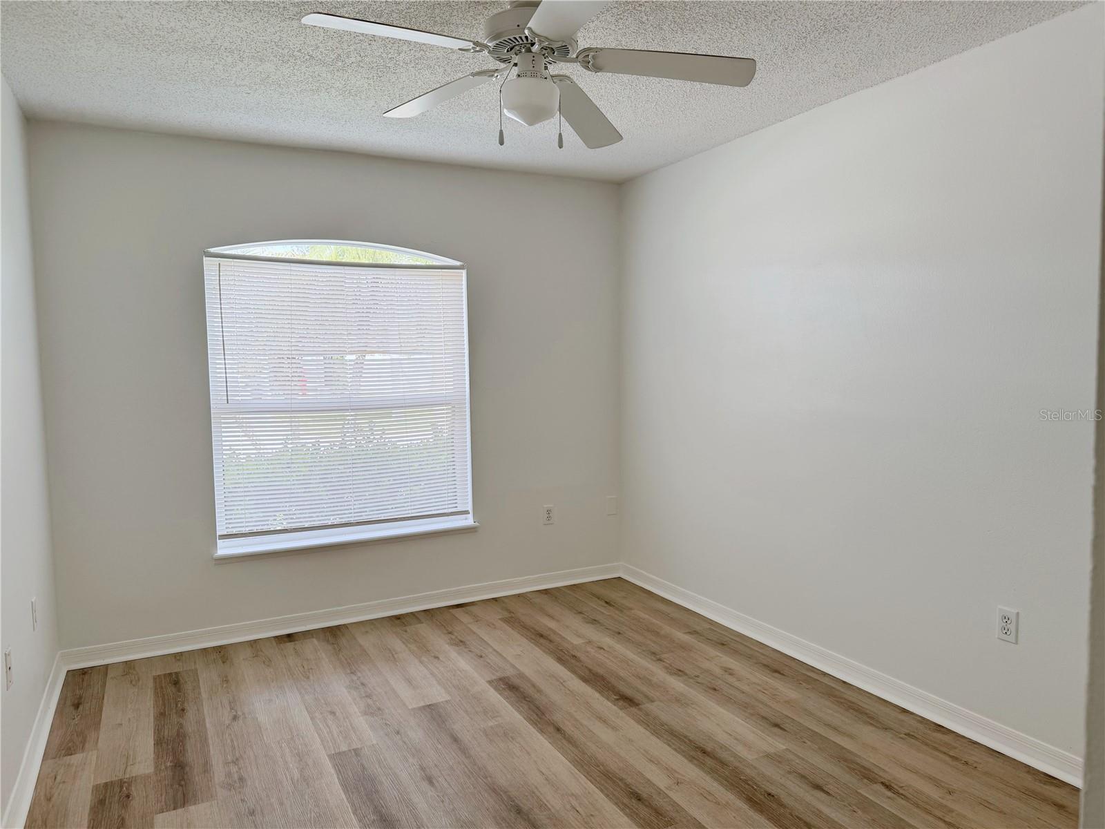 6867 Belmar Dr Property Photo 10