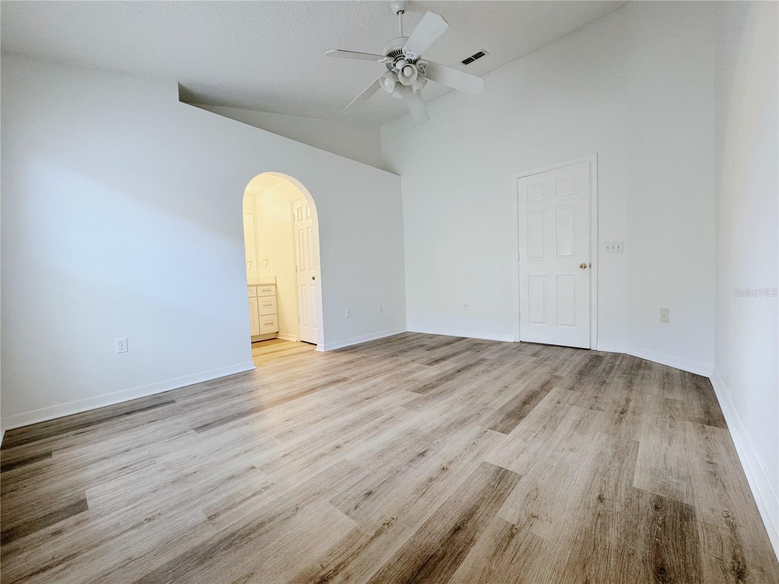 6867 Belmar Dr Property Photo 18
