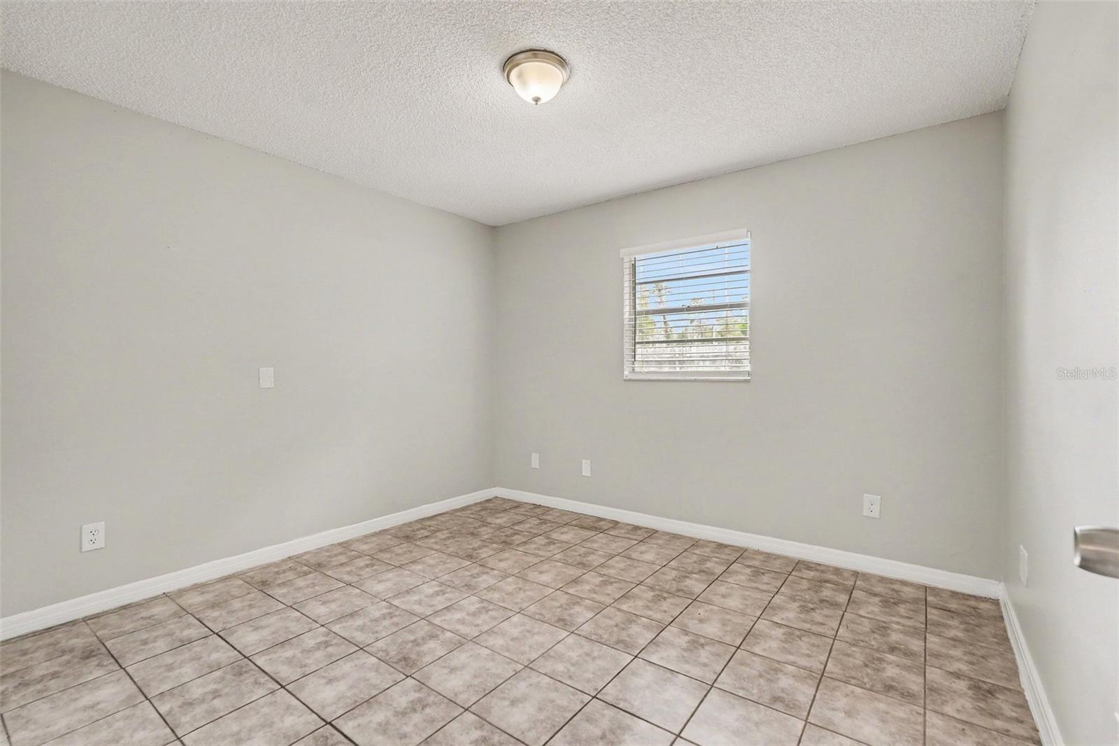 7021 Landover Blvd Property Photo 5