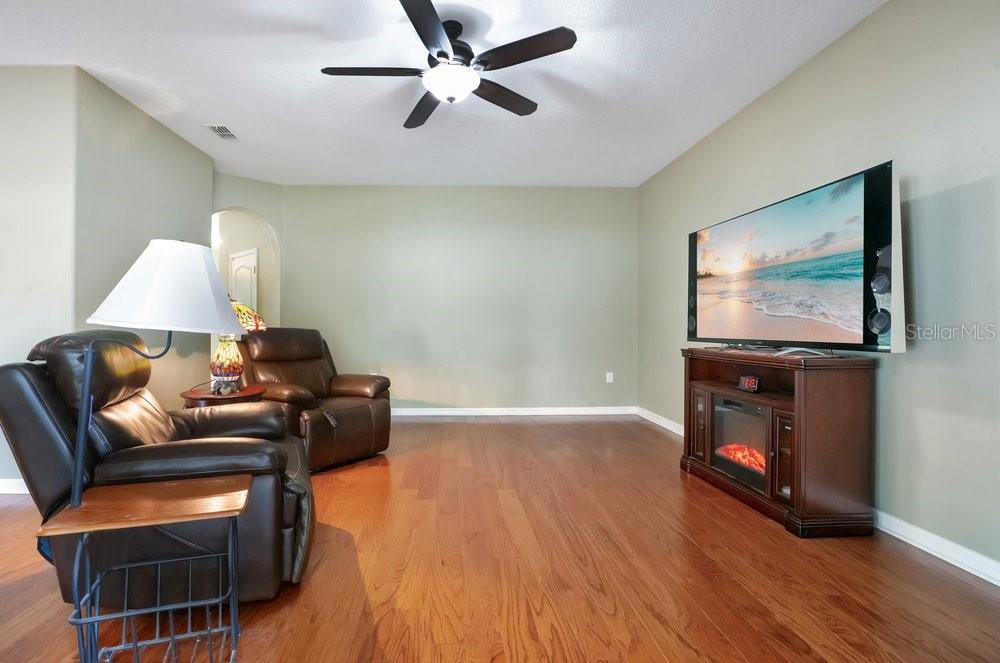 4847 Havilland Dr Property Photo 16