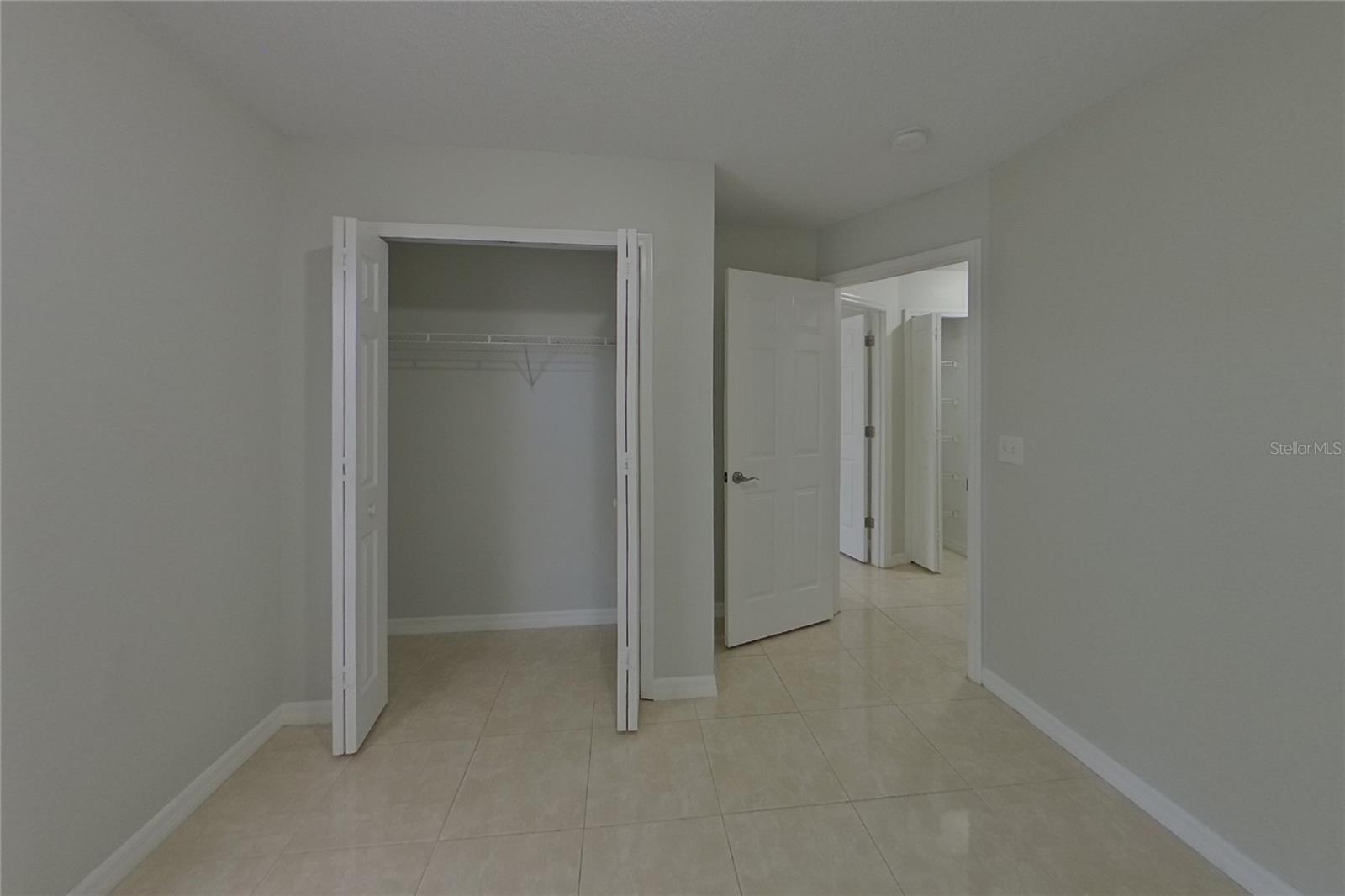 O6429712 Property Photo 13