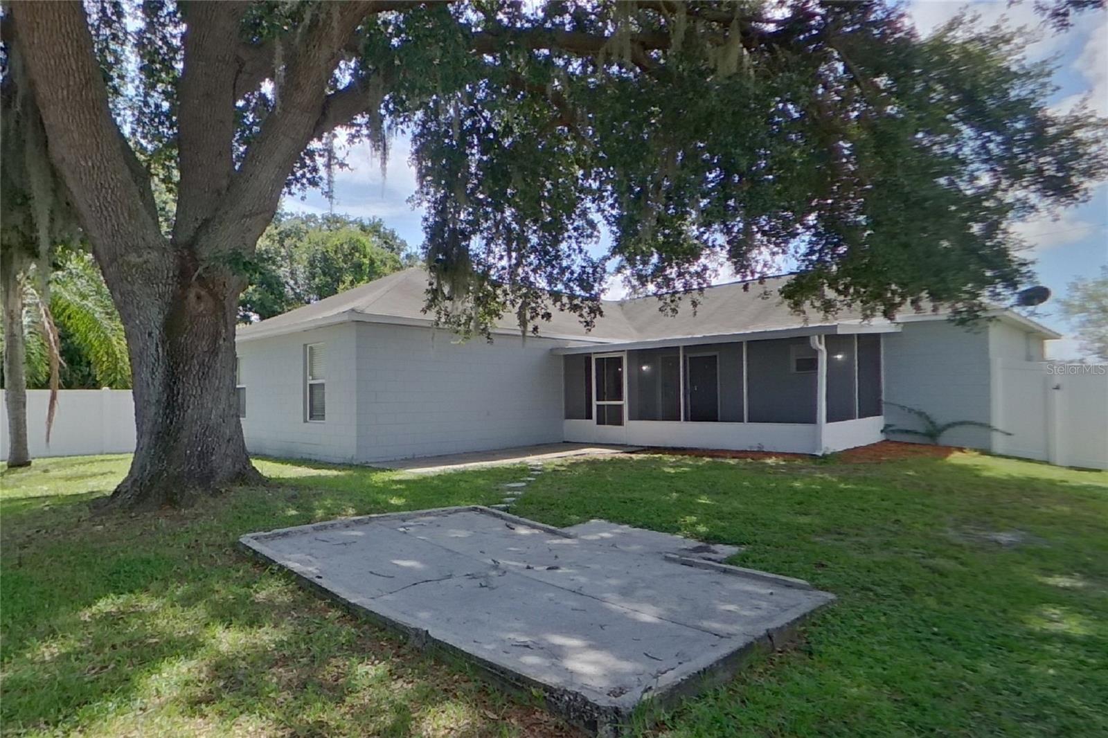 O6429712 Property Photo 21