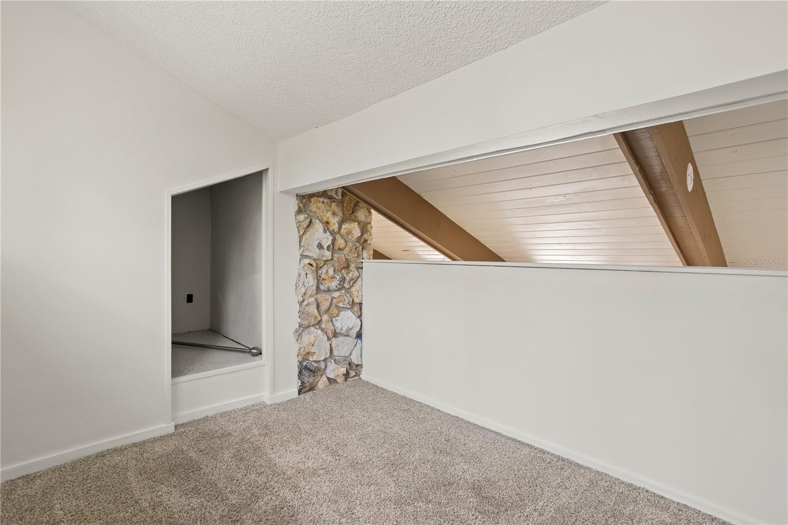 304 Fox Squirrel Ln Property Photo 18
