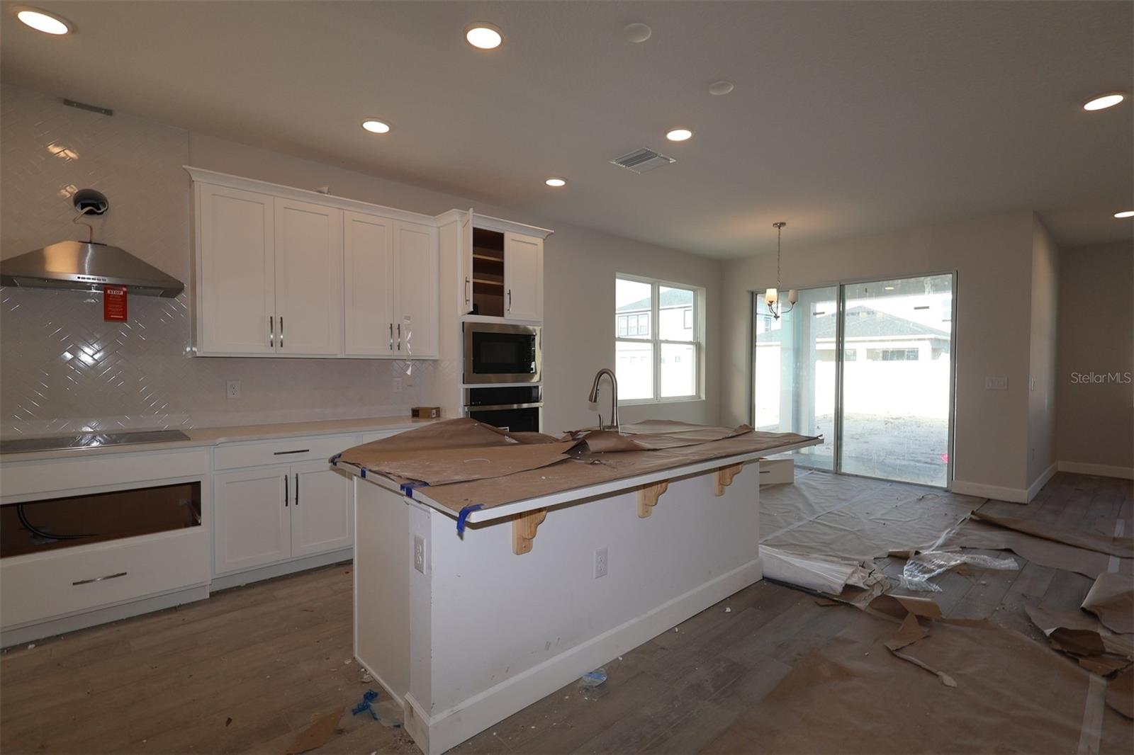 833 River Stone Trl Property Photo 2