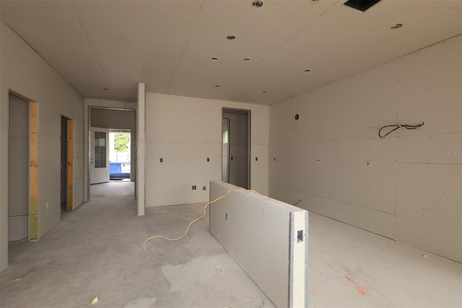 833 River Stone Trl Property Photo 4