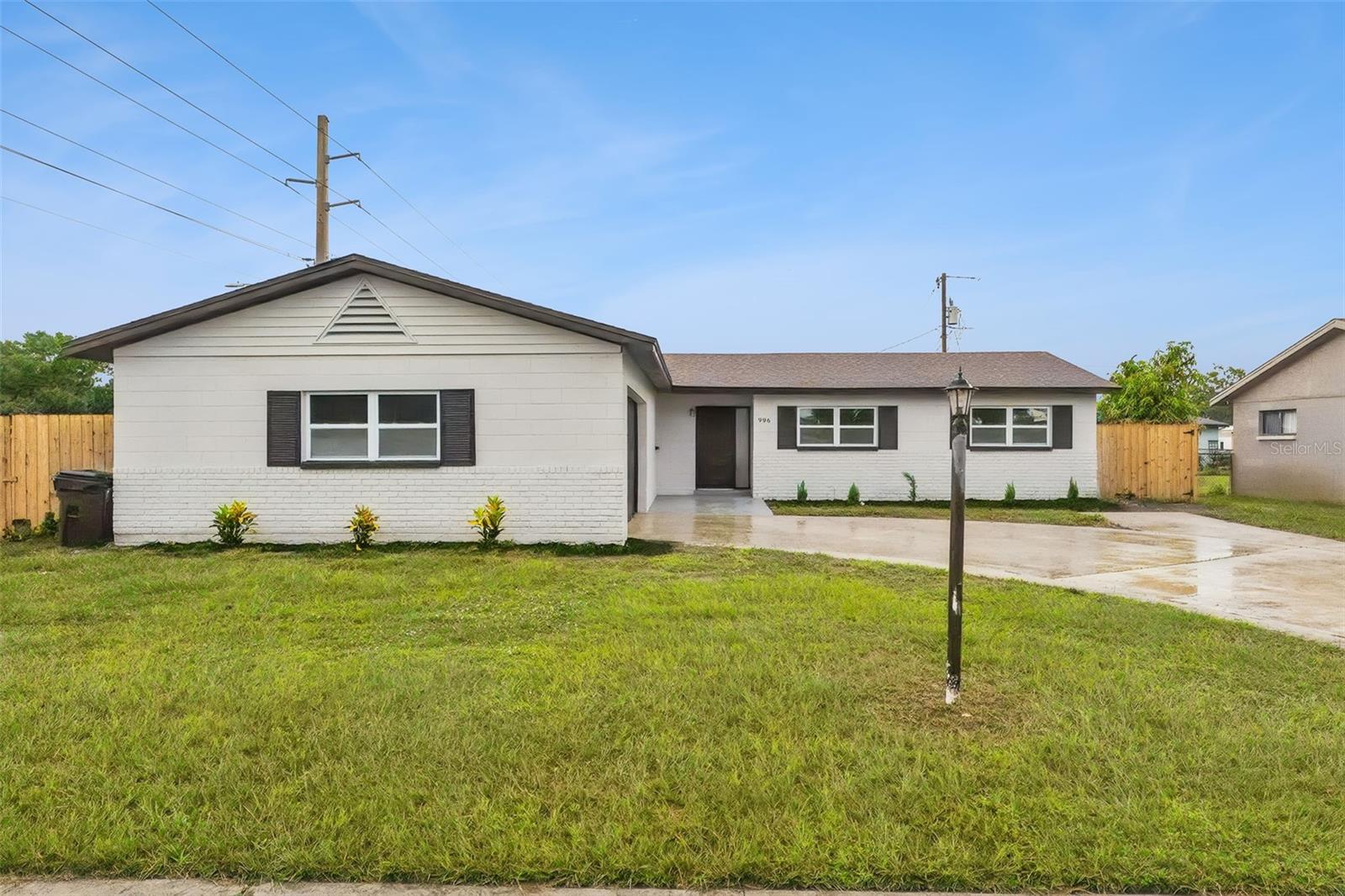 996 Sarazen Dr Property Photo 1