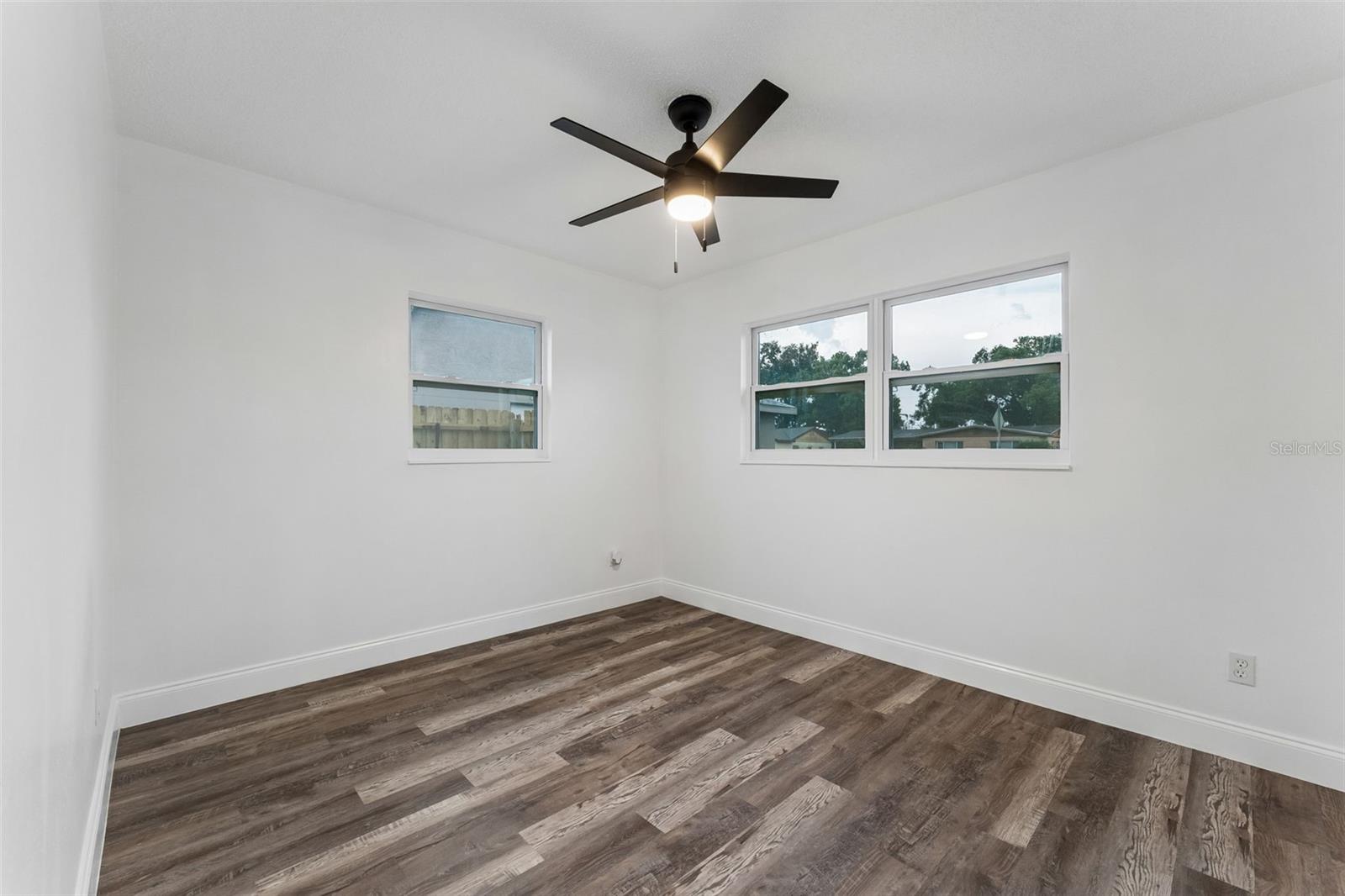 996 Sarazen Dr Property Photo 15