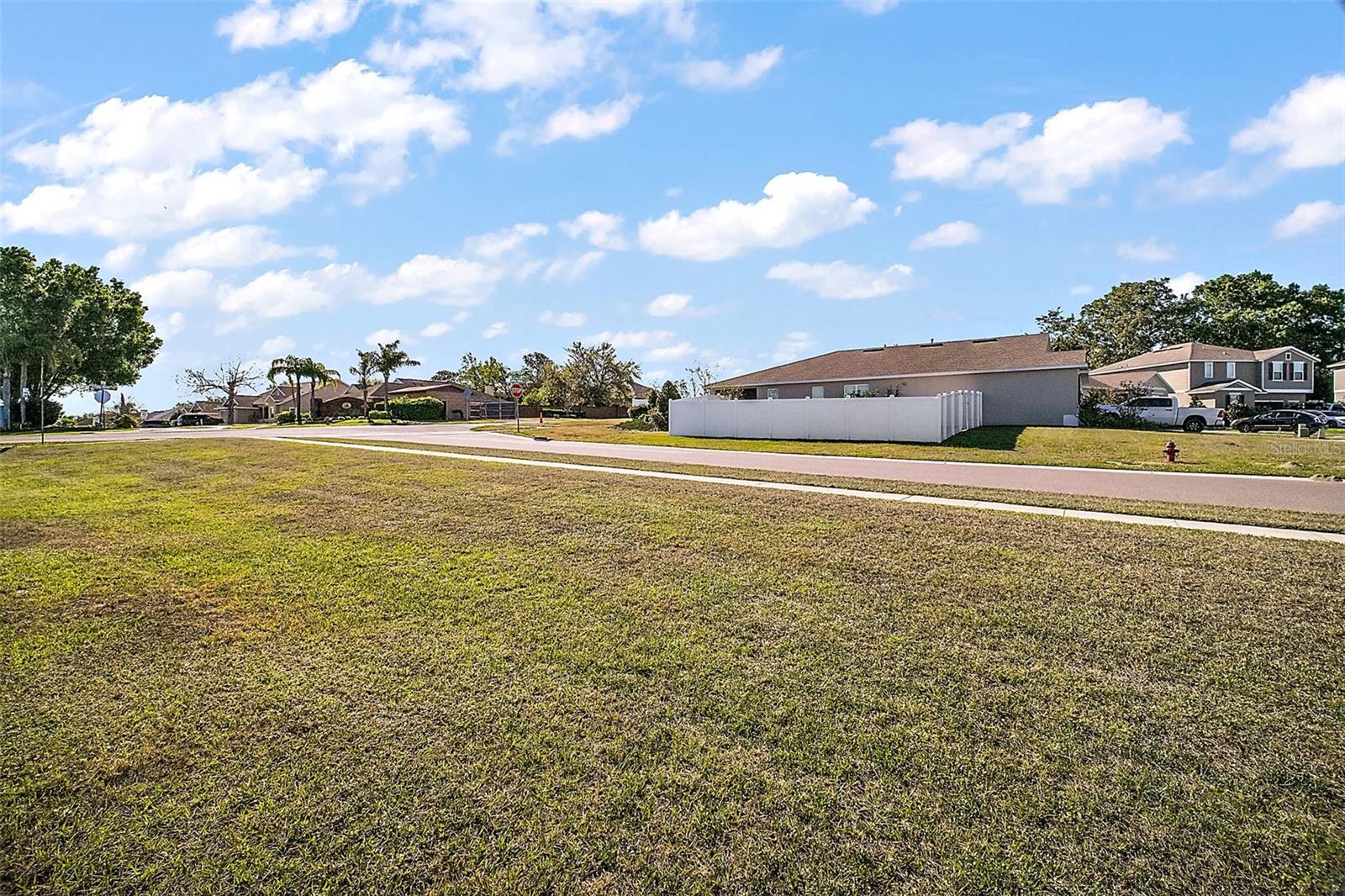 2451 Spring Breeze Dr Property Photo 29