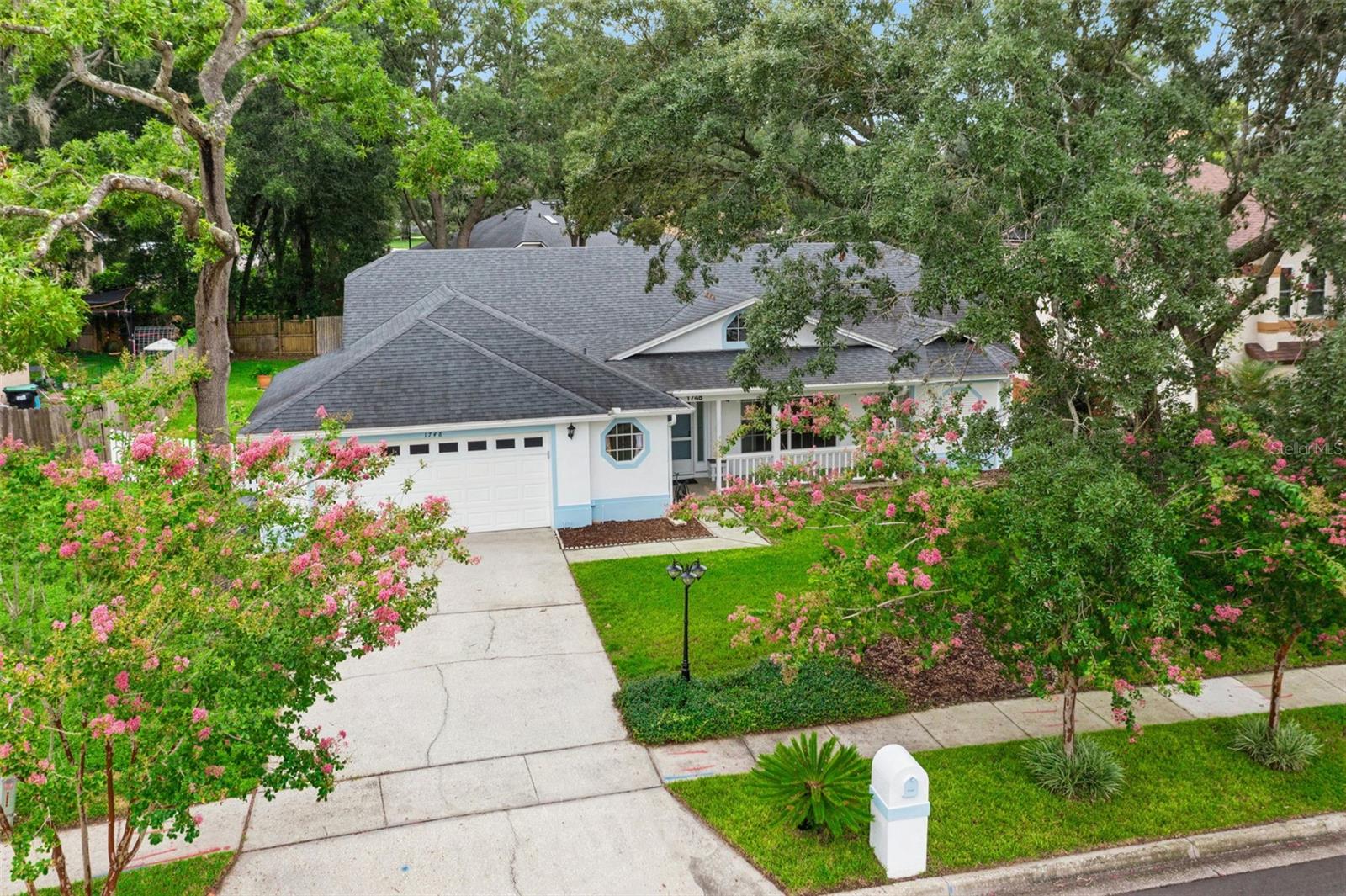 1748 Imperial Palm Dr Property Photo 3