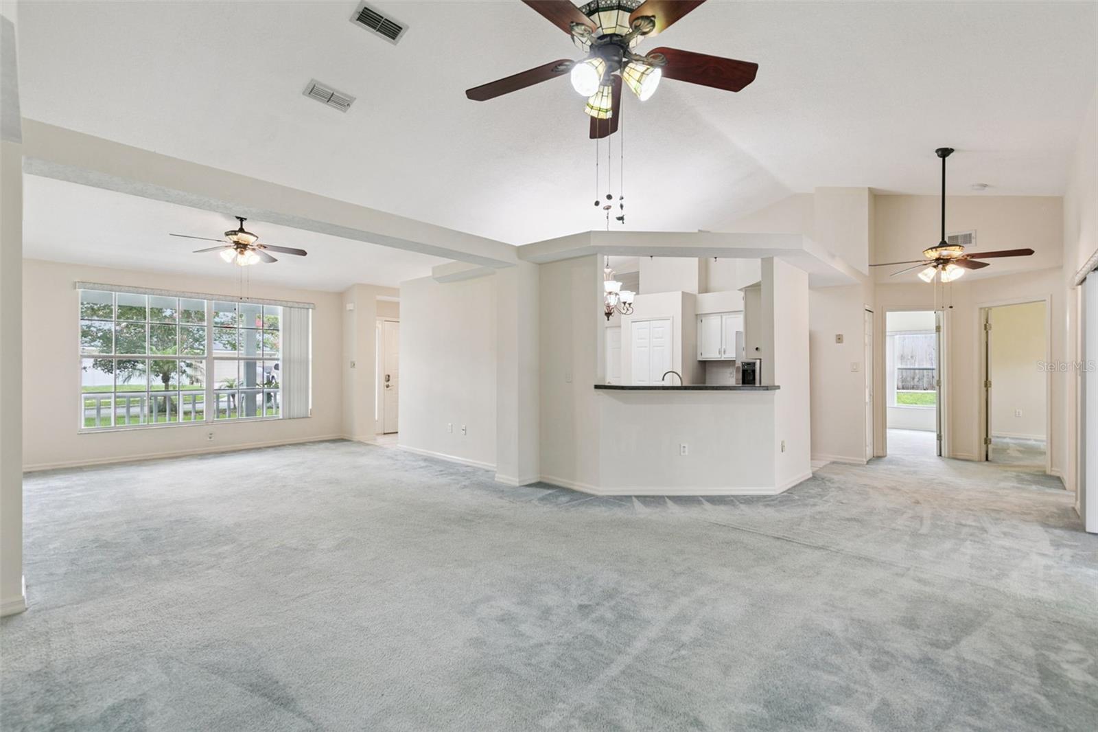 1748 Imperial Palm Dr Property Photo 8