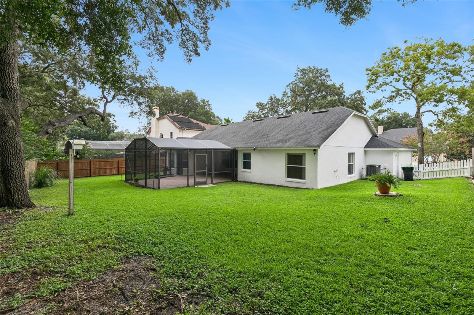 1748 Imperial Palm Dr Property Photo 23