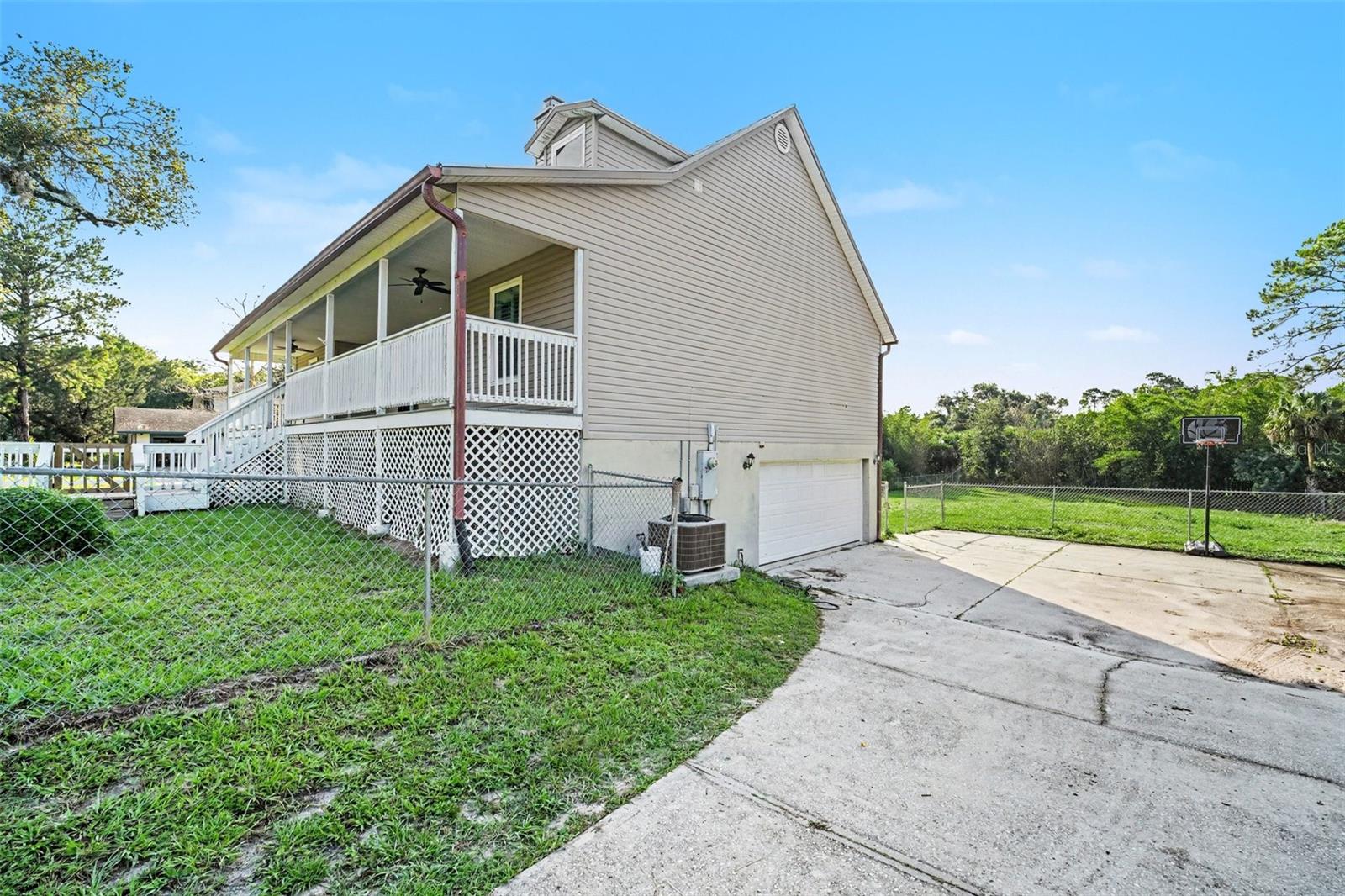 5710 Barna Ave Property Photo 14