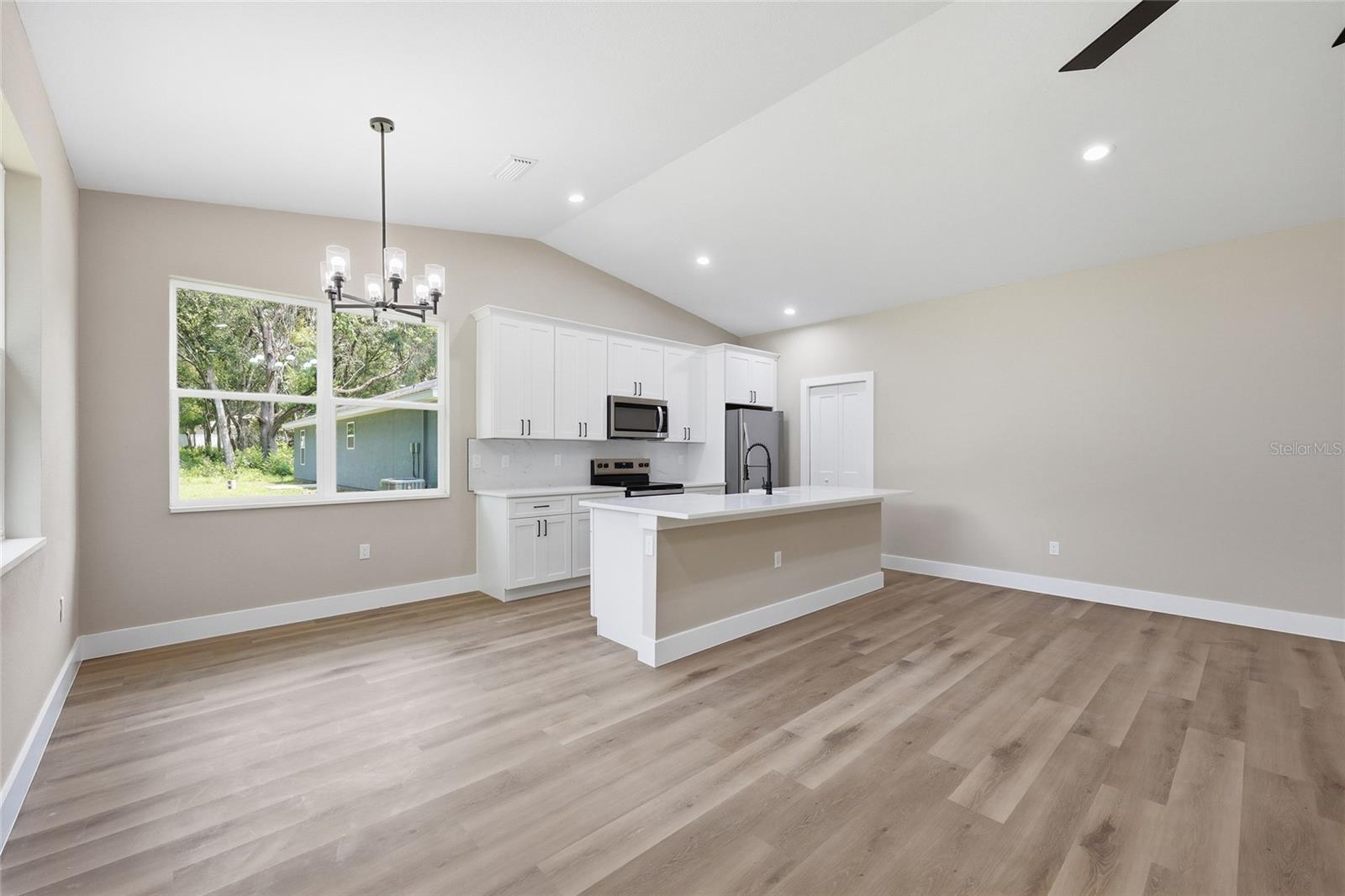 14316 27th Ct Property Photo 9