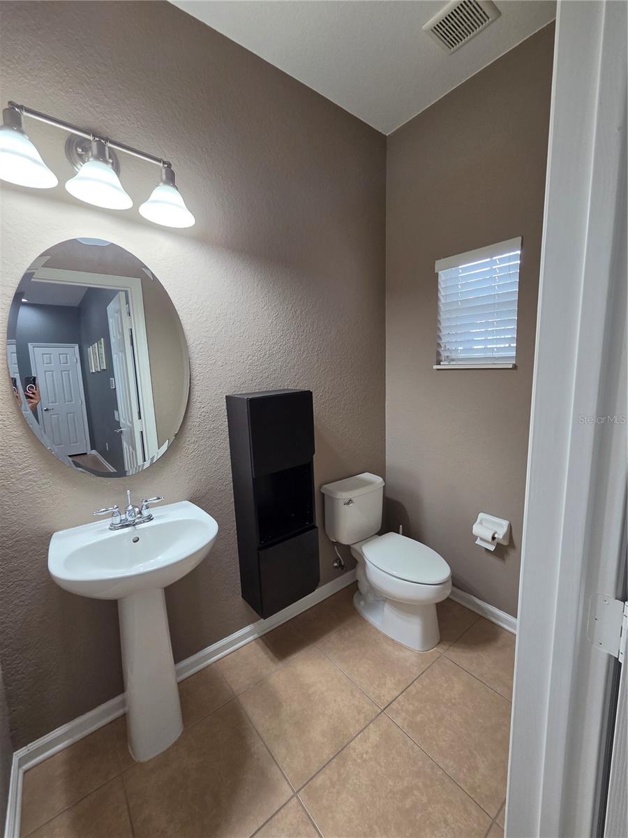 1615 Croydon St Property Photo 9