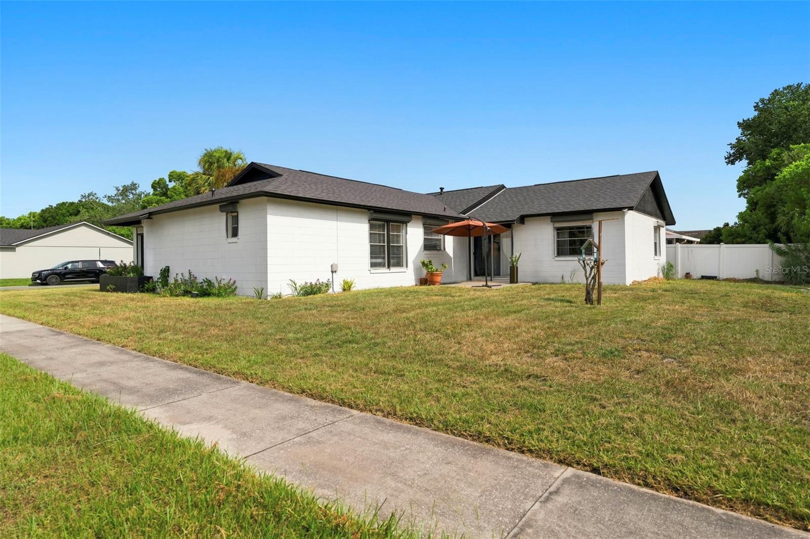 10500 Ramblewood Rd Property Photo 31