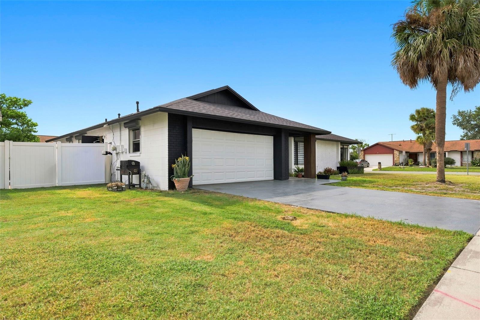 10500 Ramblewood Rd Property Photo 36