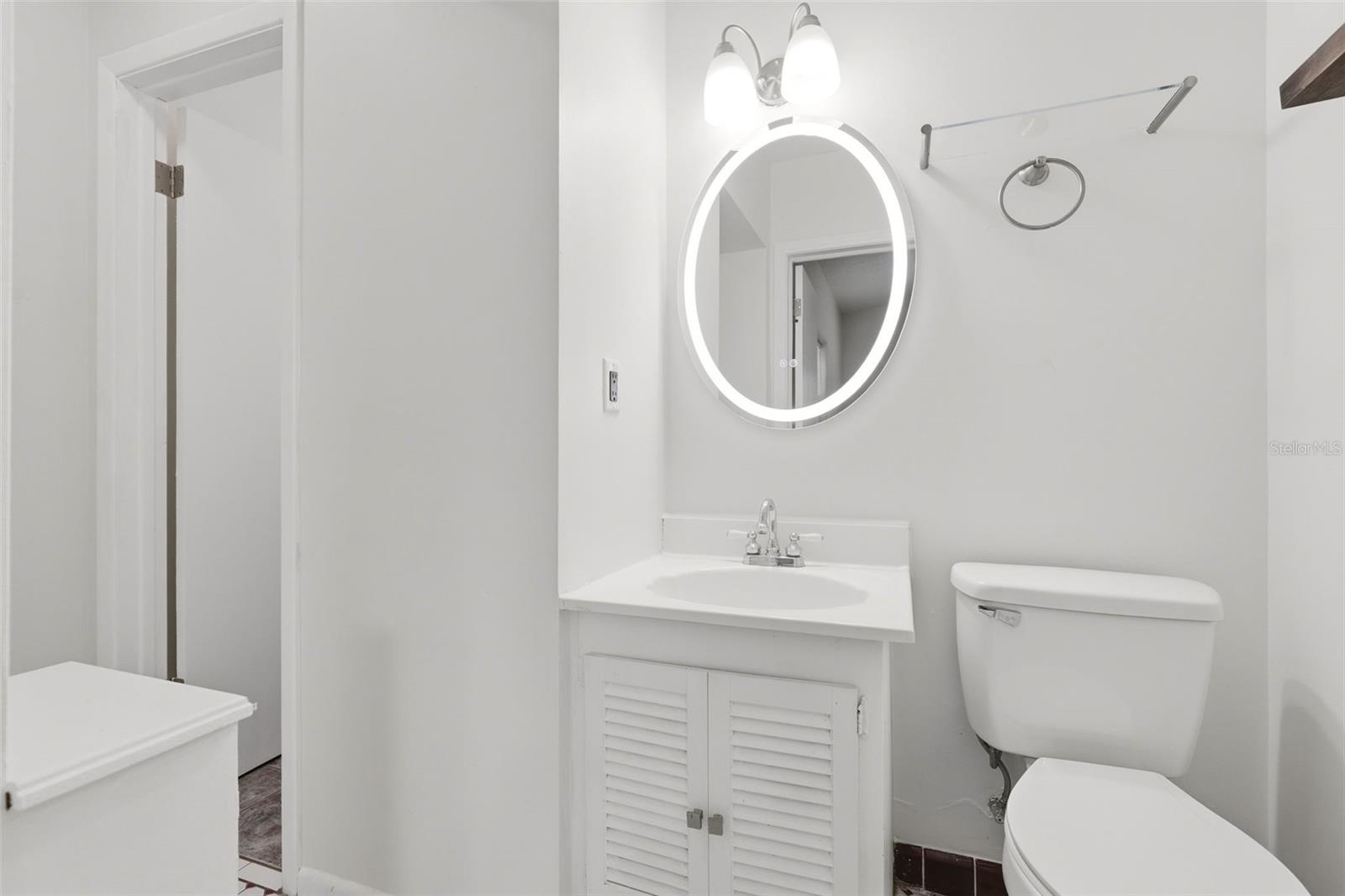 724 Braidwood Ln Property Photo 21