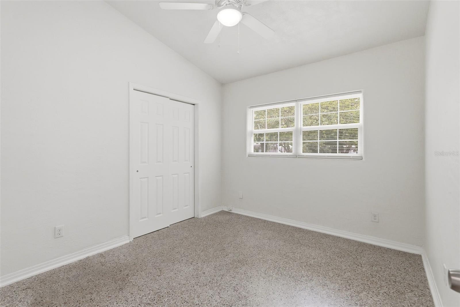 724 Braidwood Ln Property Photo 27