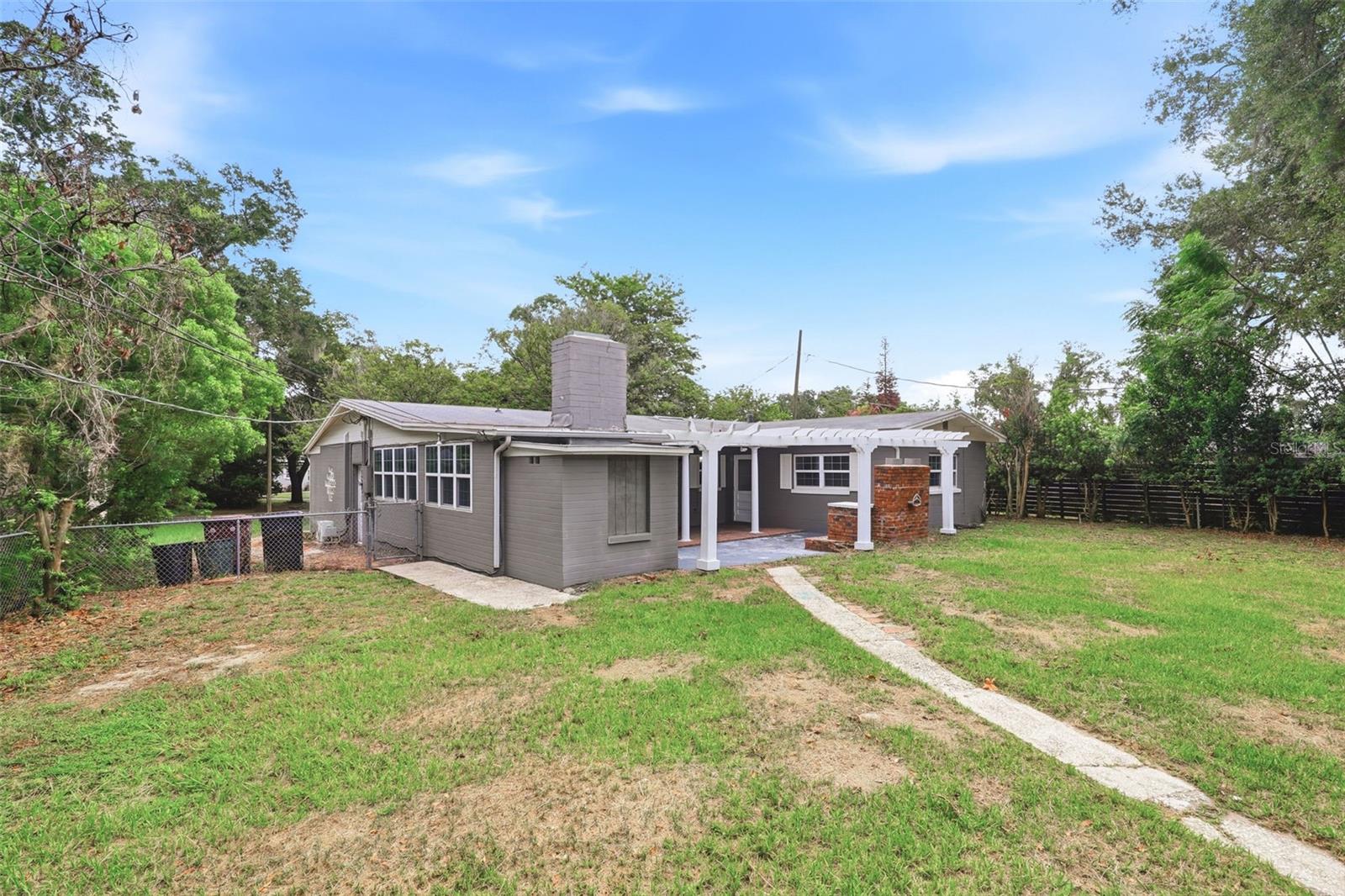 724 Braidwood Ln Property Photo 33