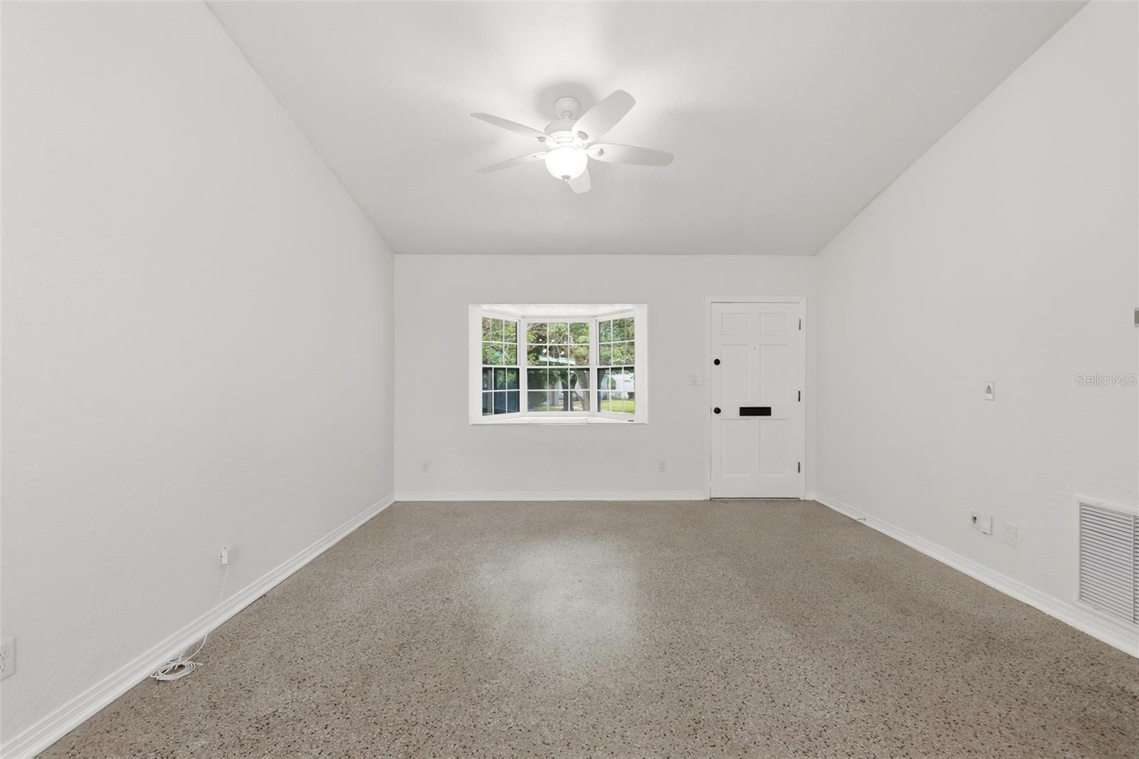 724 Braidwood Ln Property Photo 44