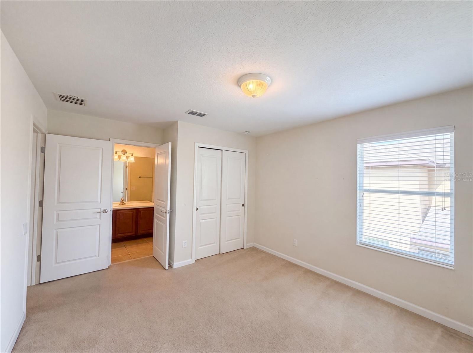 13228 Roskin Ln Property Photo 4