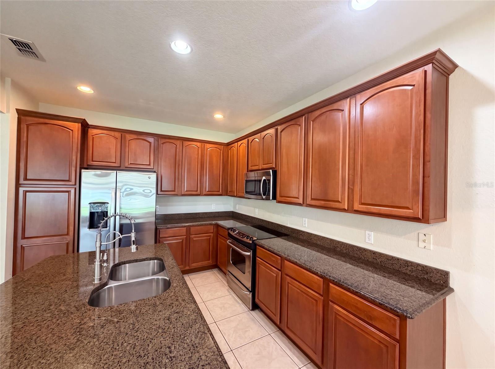13228 Roskin Ln Property Photo 14