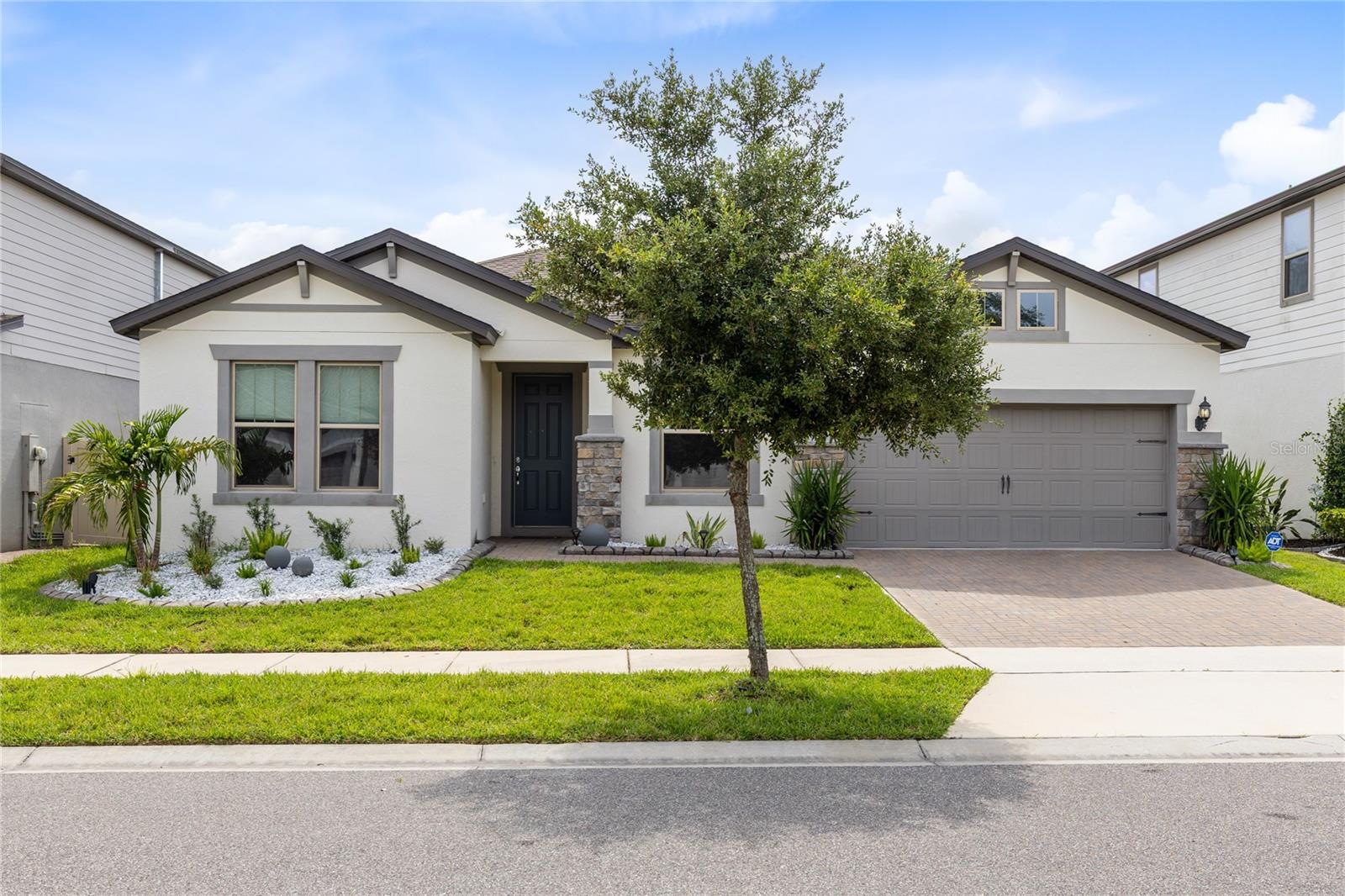 2754 MATERA DR
