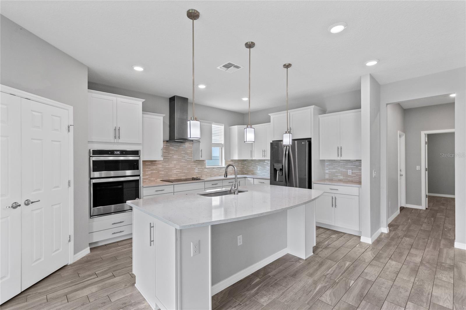2754 Matera Dr Property Photo 2