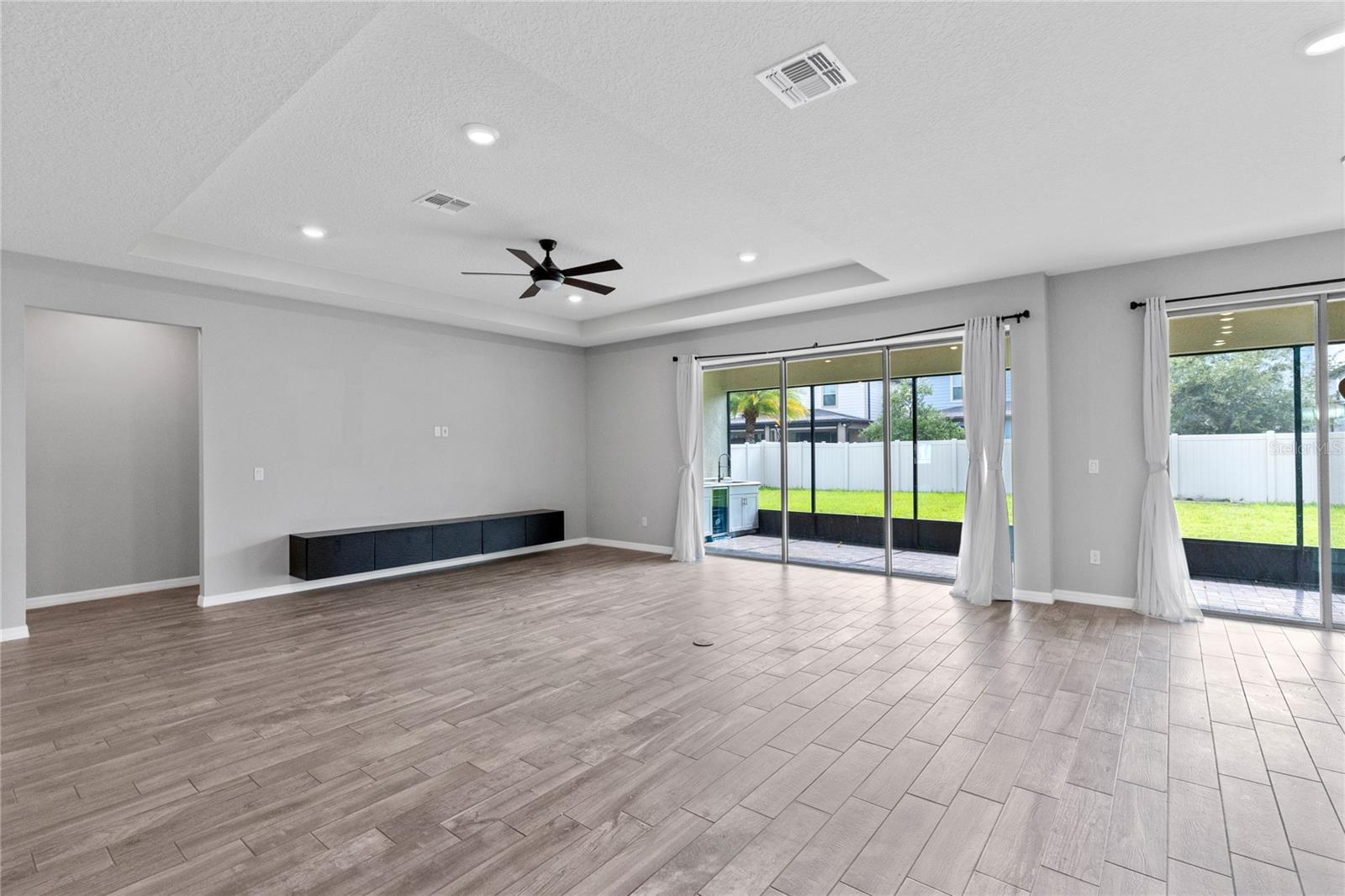 2754 Matera Dr Property Photo 7
