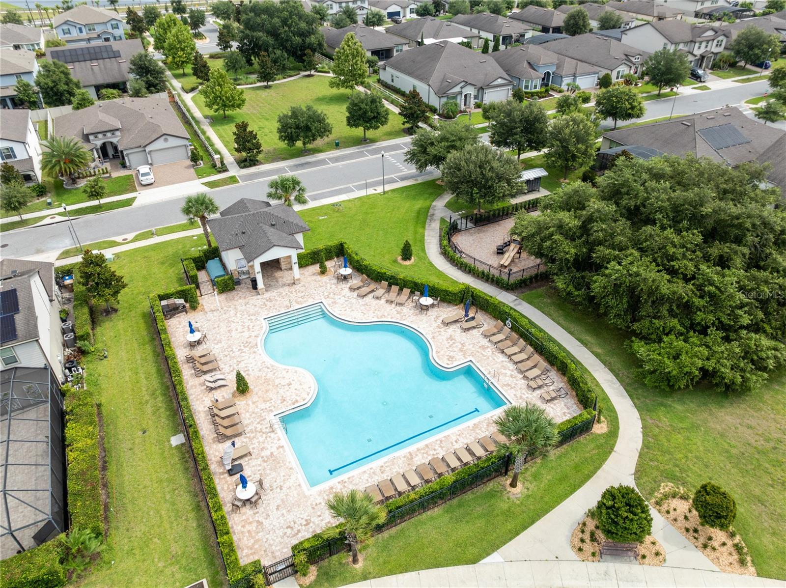 2754 Matera Dr Property Photo 32