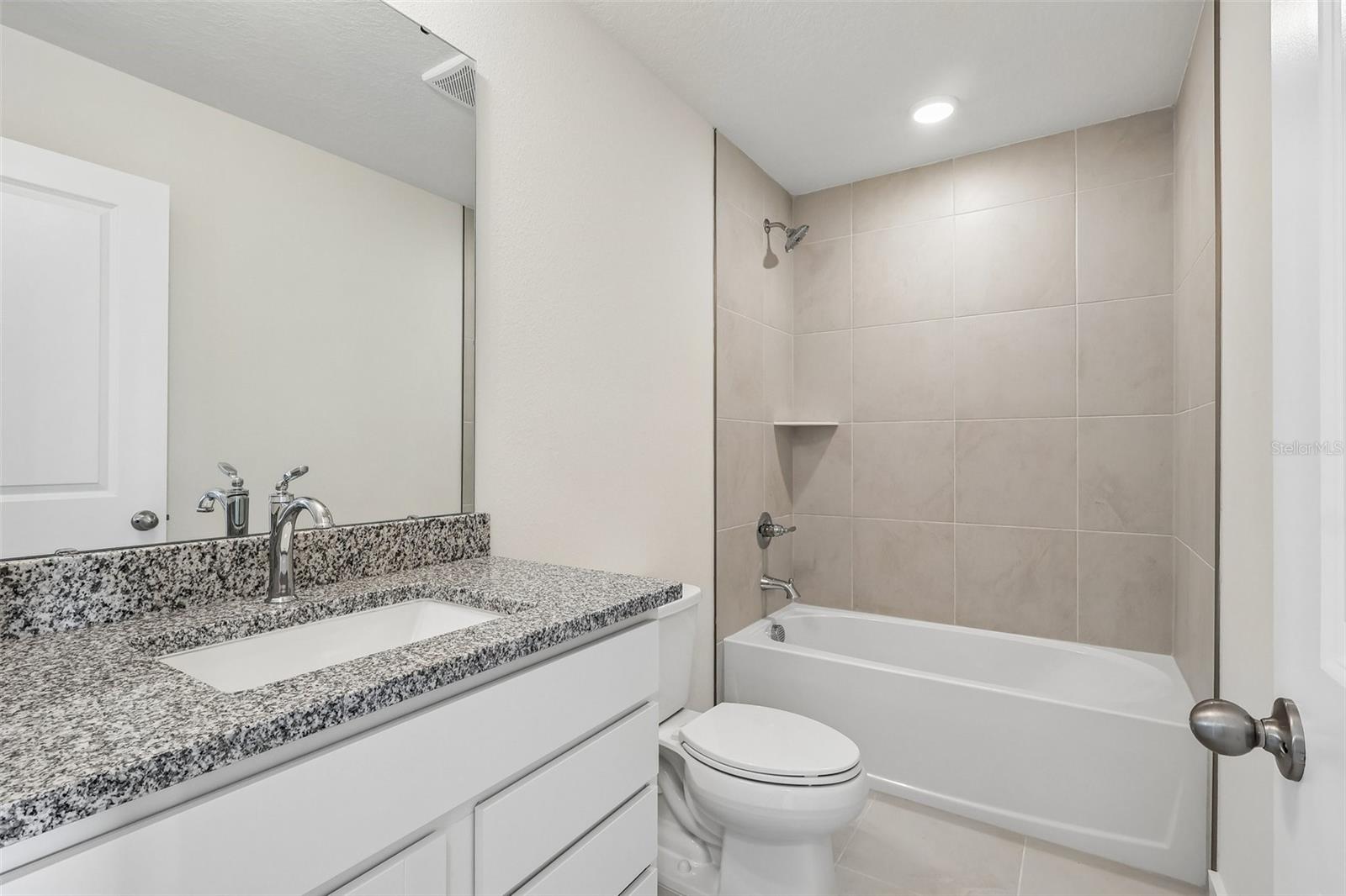 2708 Meadow Crest Dr Property Photo 23